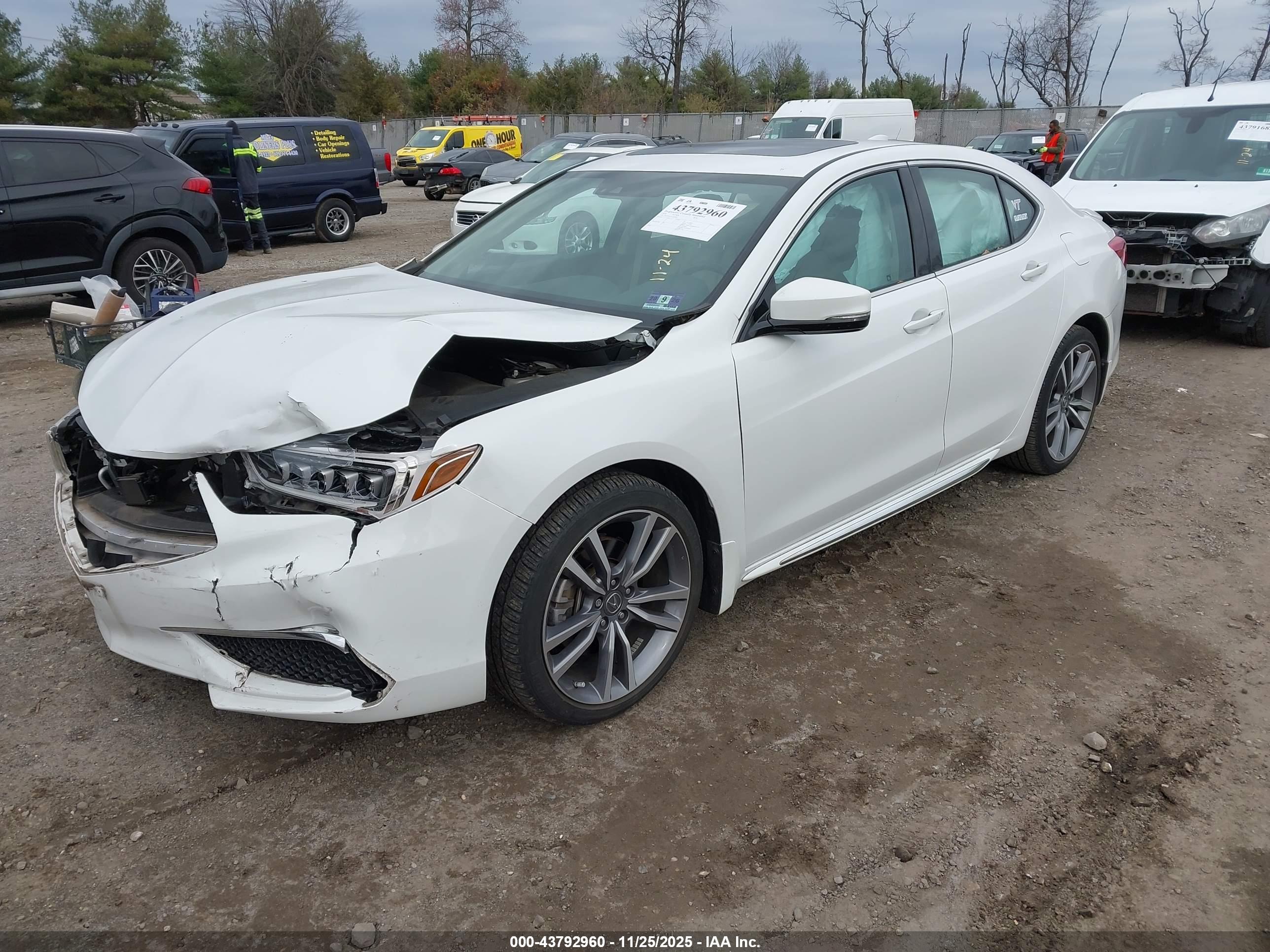ACURA TLX image 2