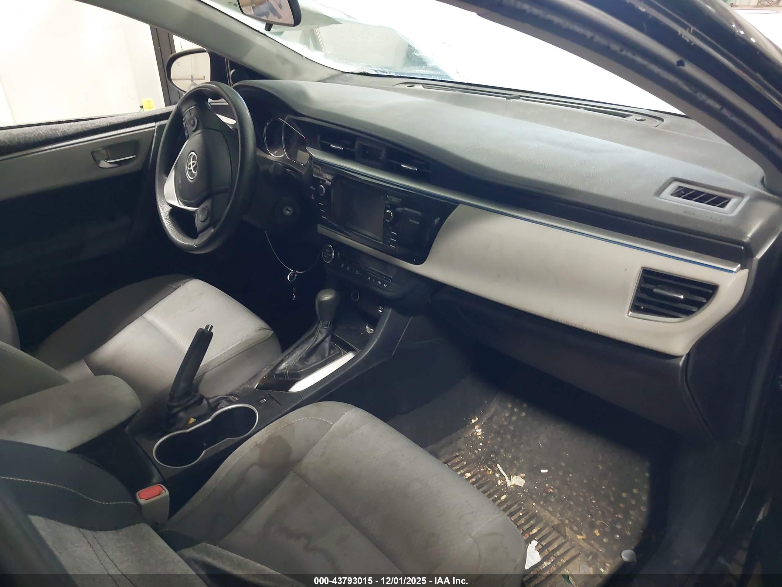 TOYOTA COROLLA image 5
