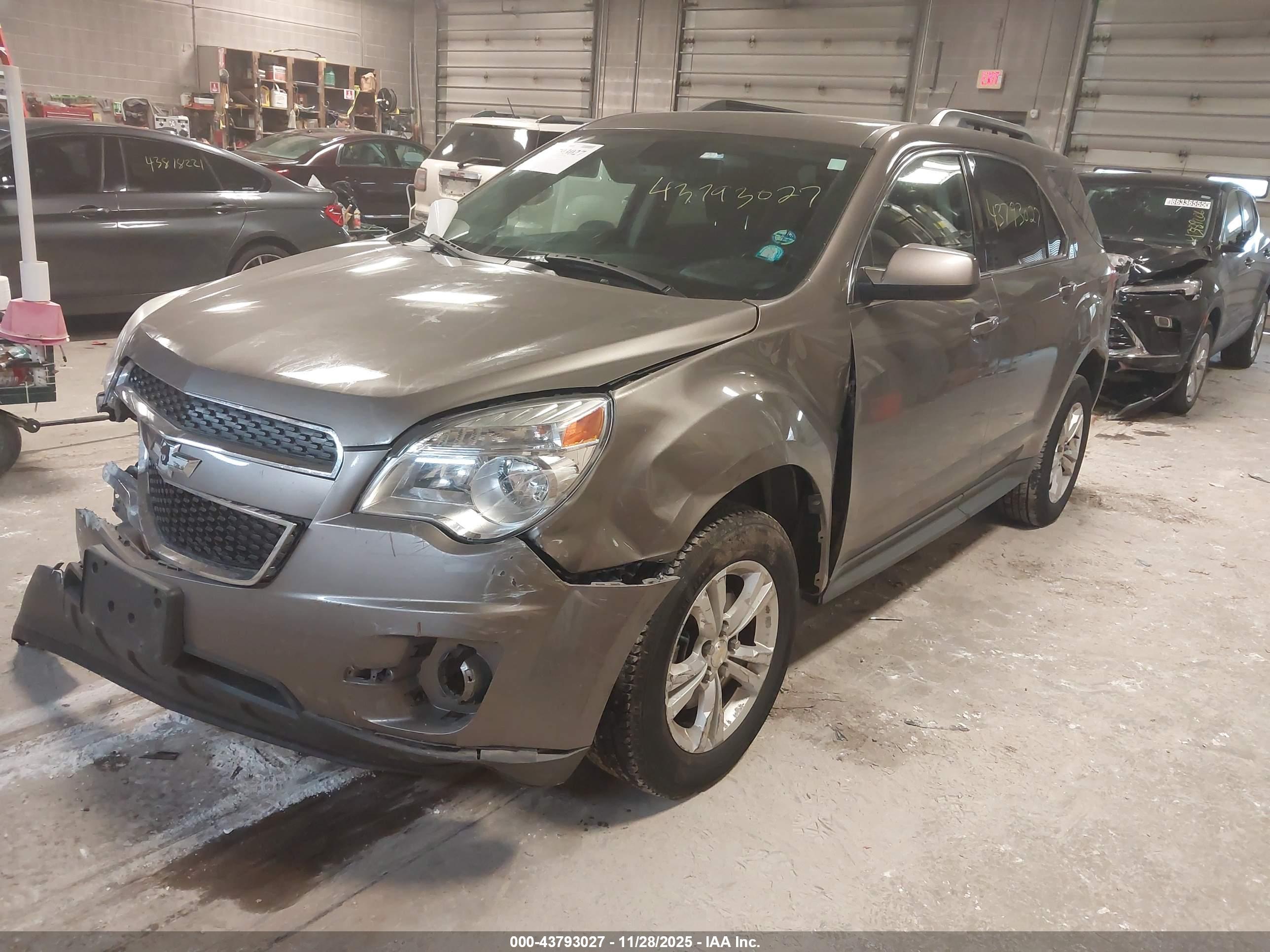 CHEVROLET EQUINOX image 2