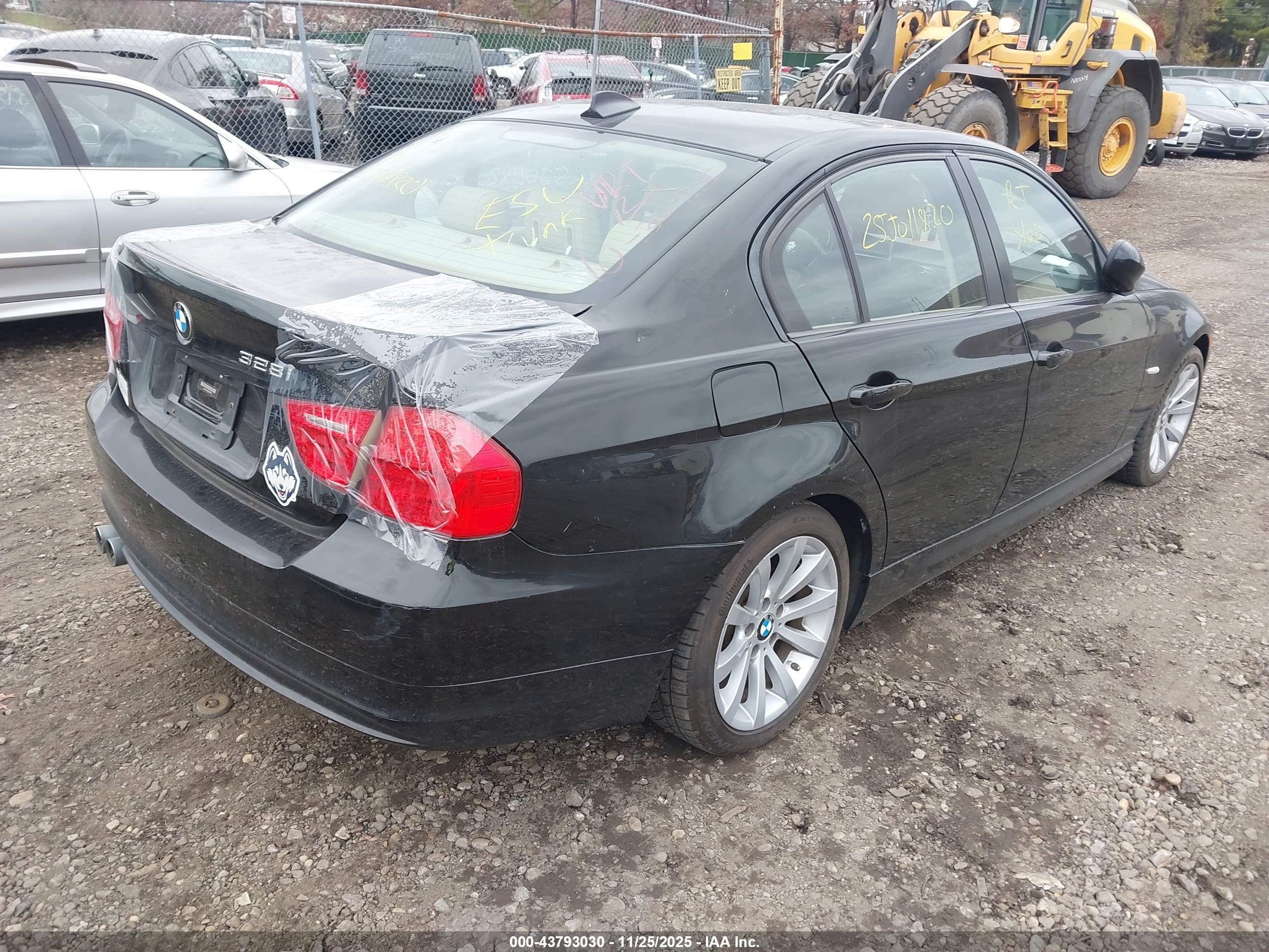BMW 328I image 4