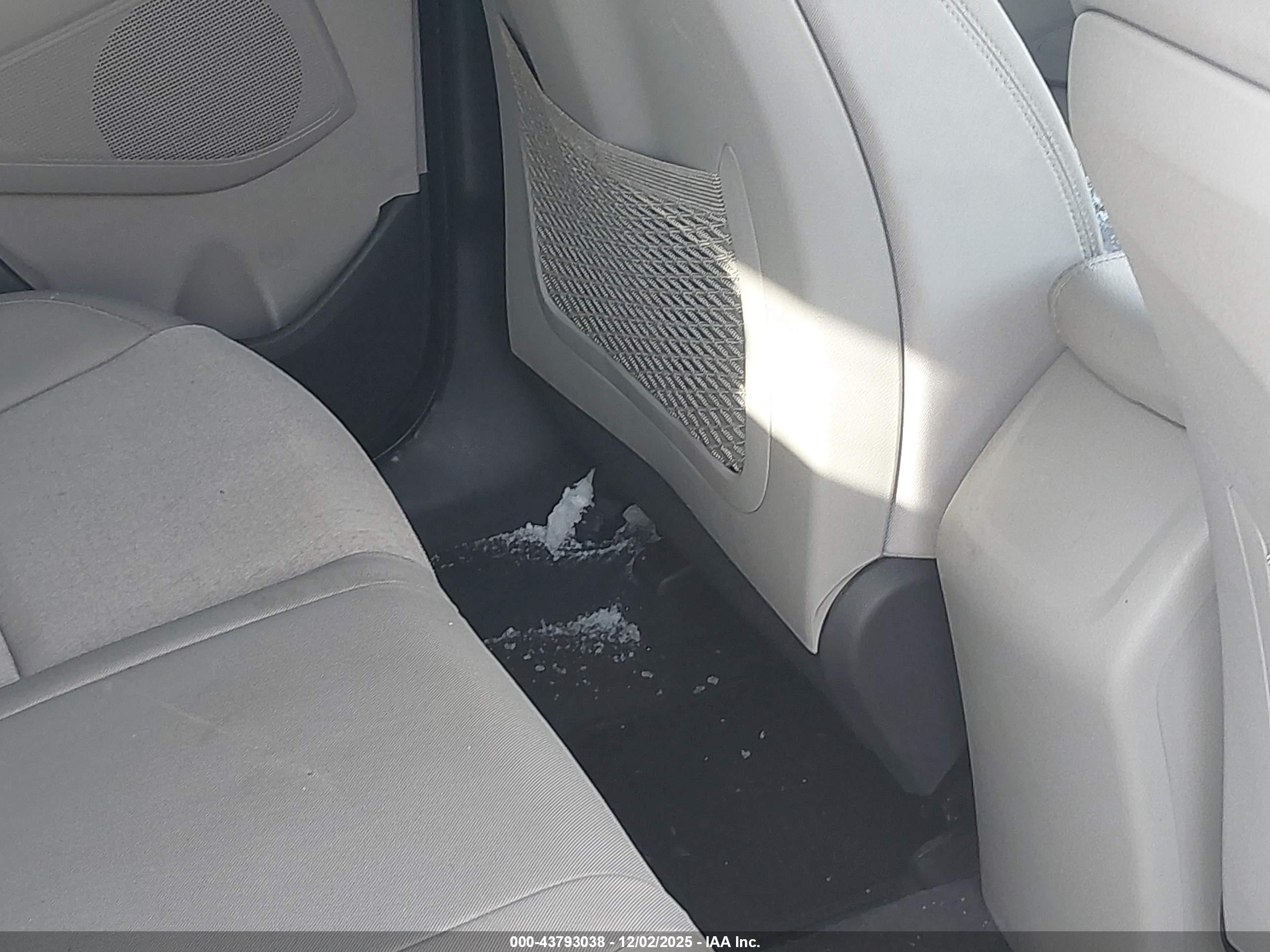 HYUNDAI TUCSON image 8