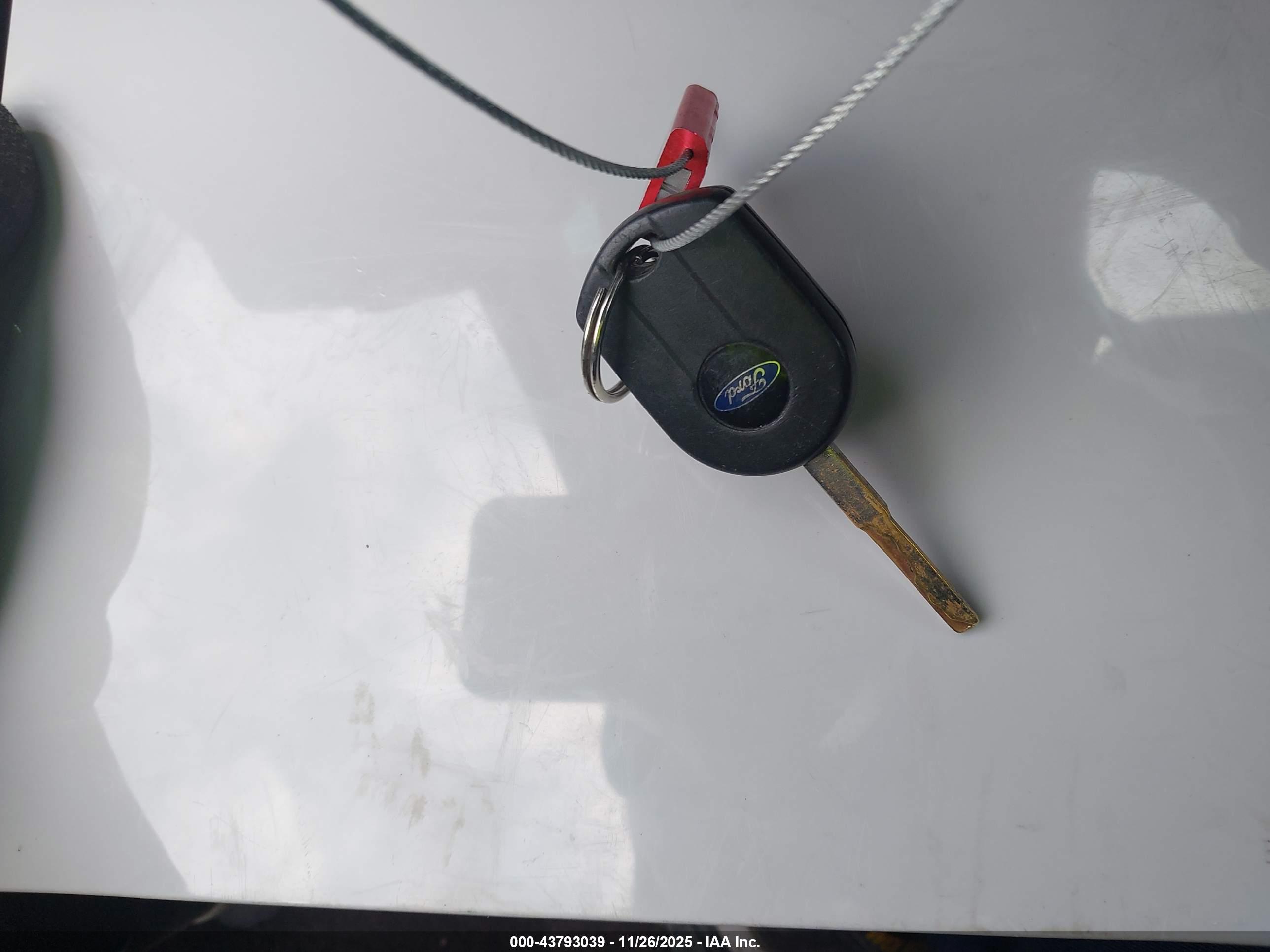 FORD ESCAPE image 11
