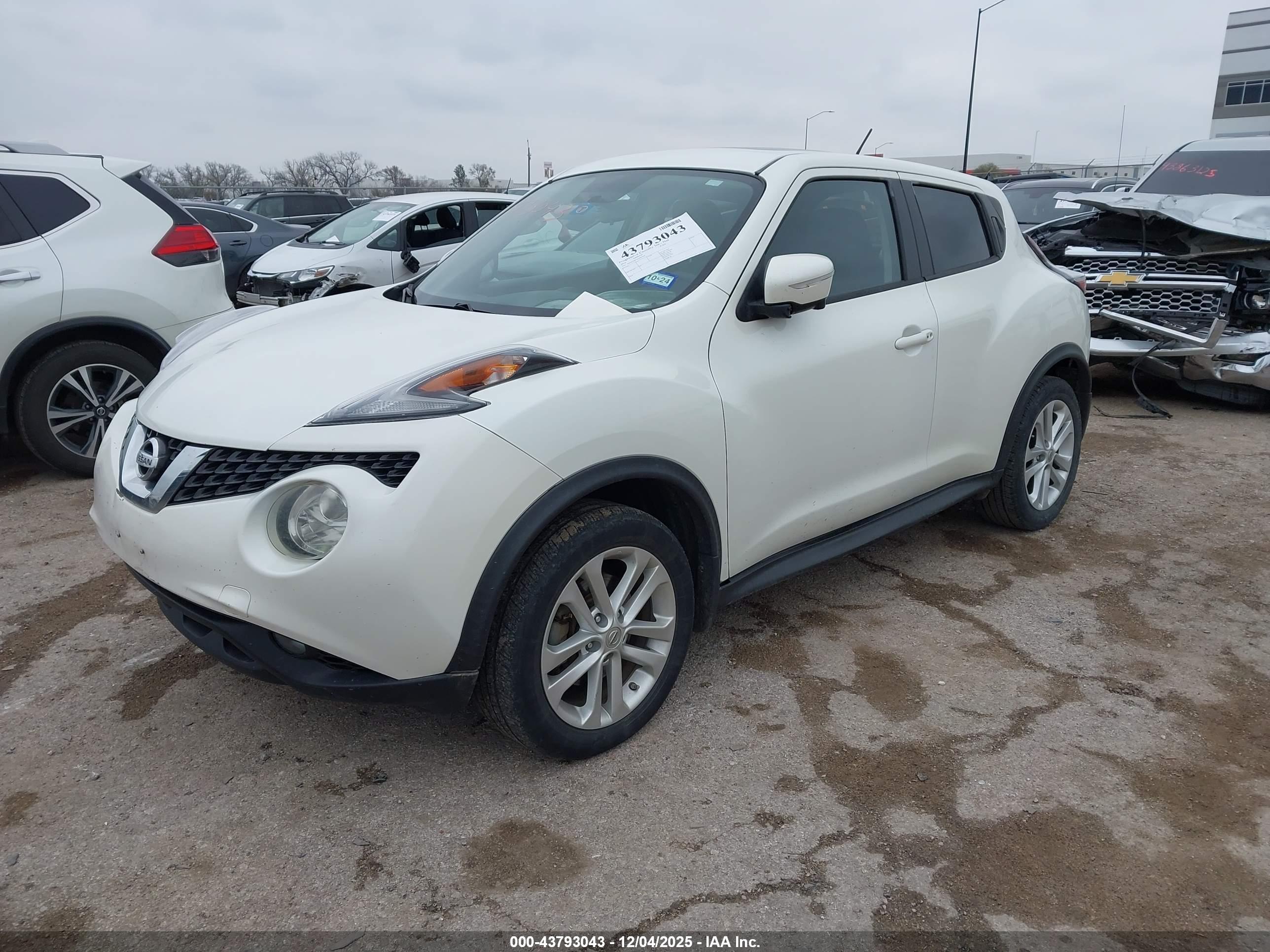 NISSAN JUKE image 2