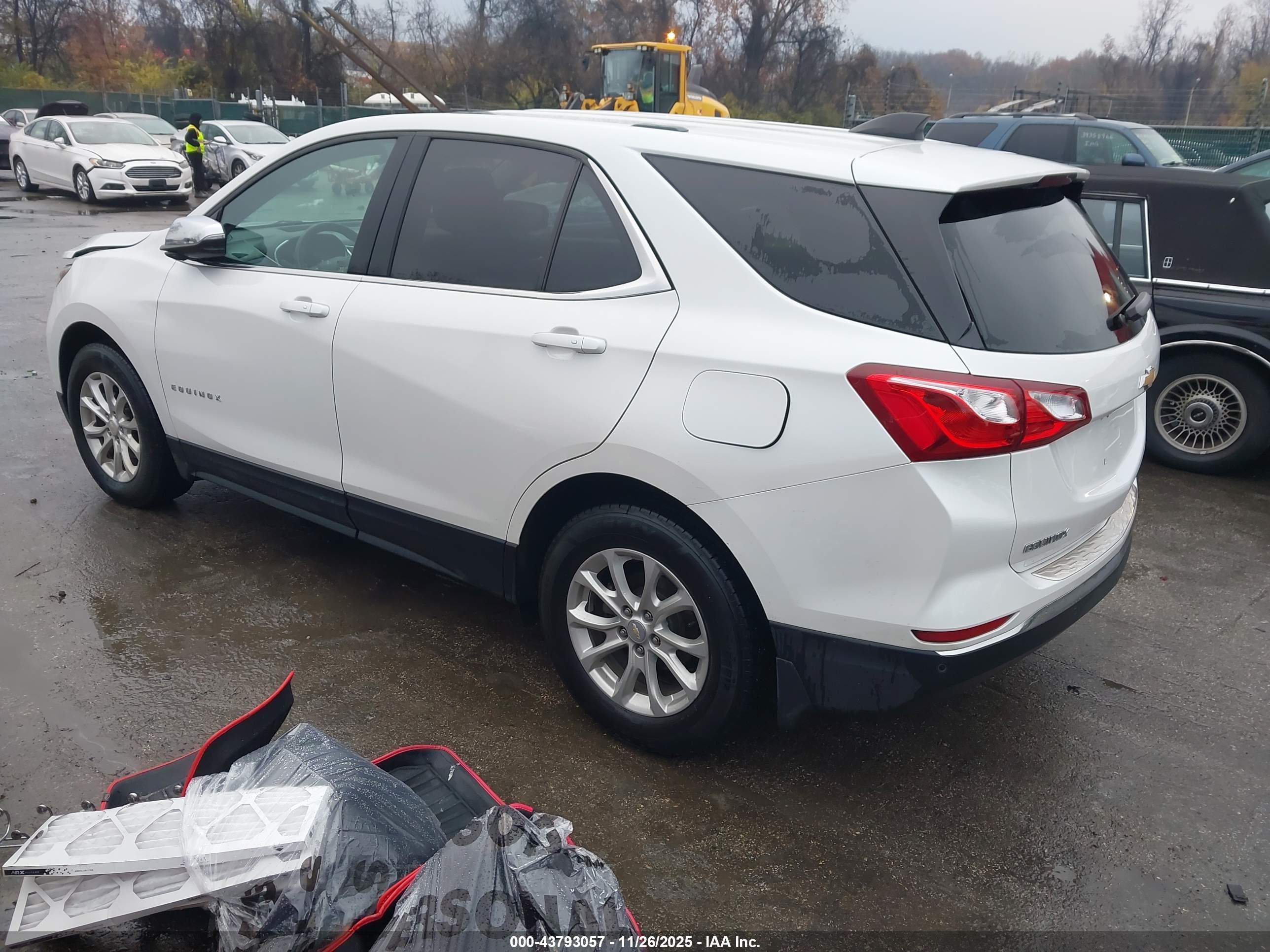 CHEVROLET EQUINOX image 3