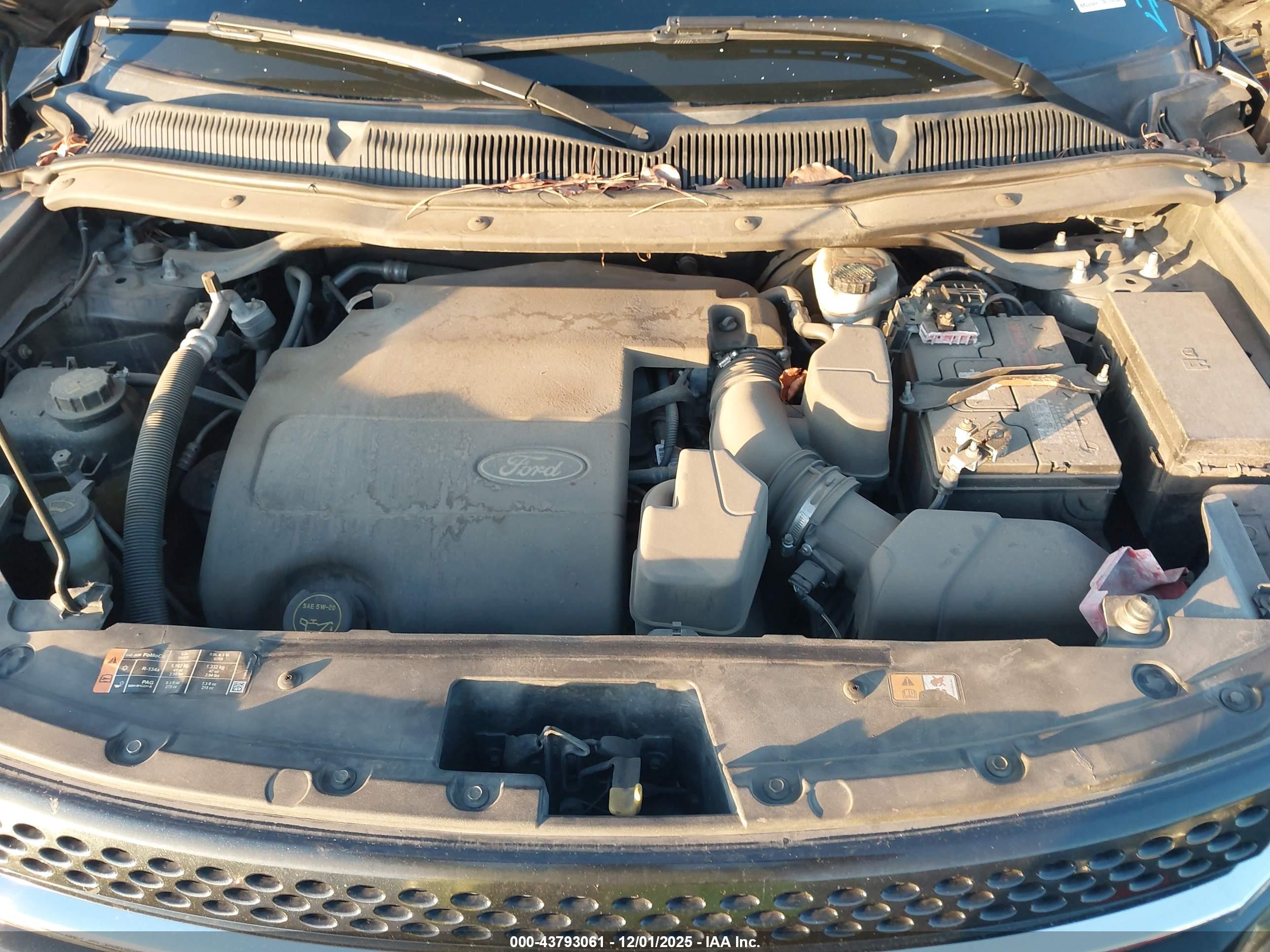 FORD EXPLORER image 10