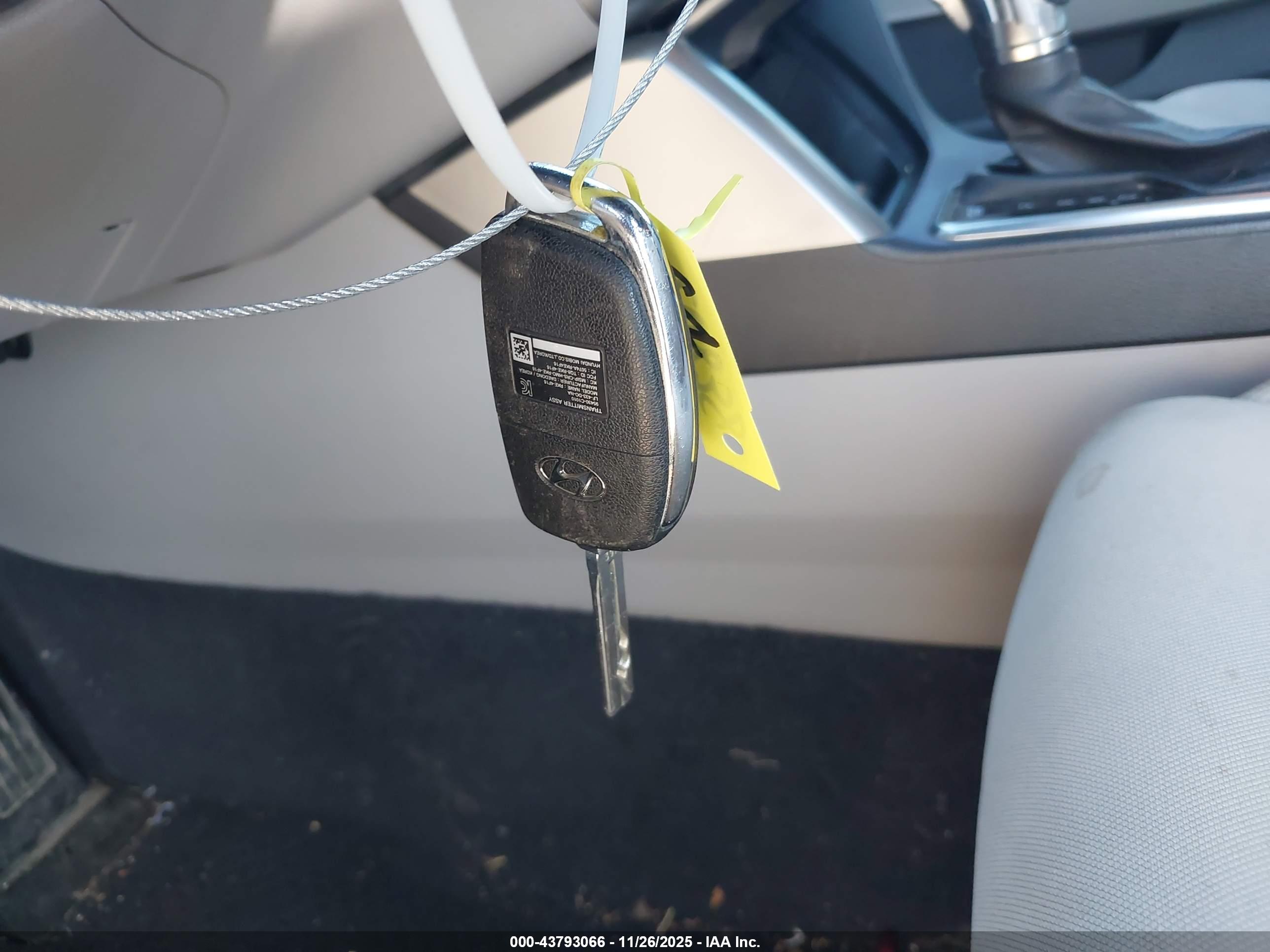HYUNDAI SONATA image 11