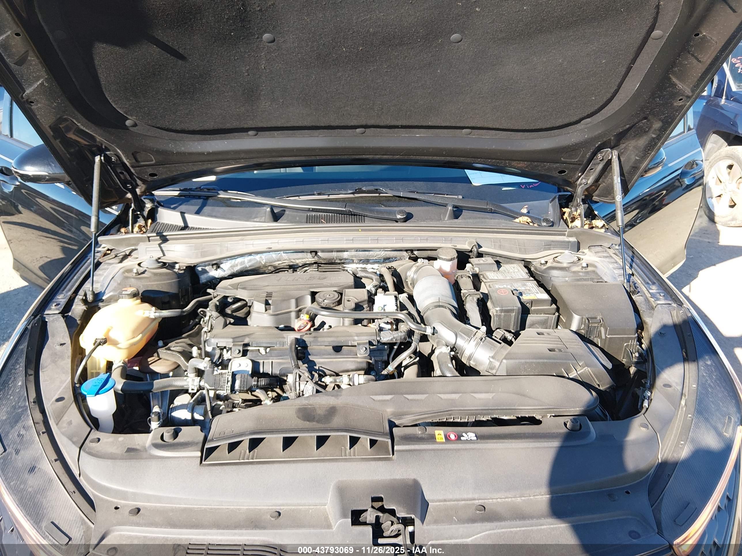KIA K5 image 10
