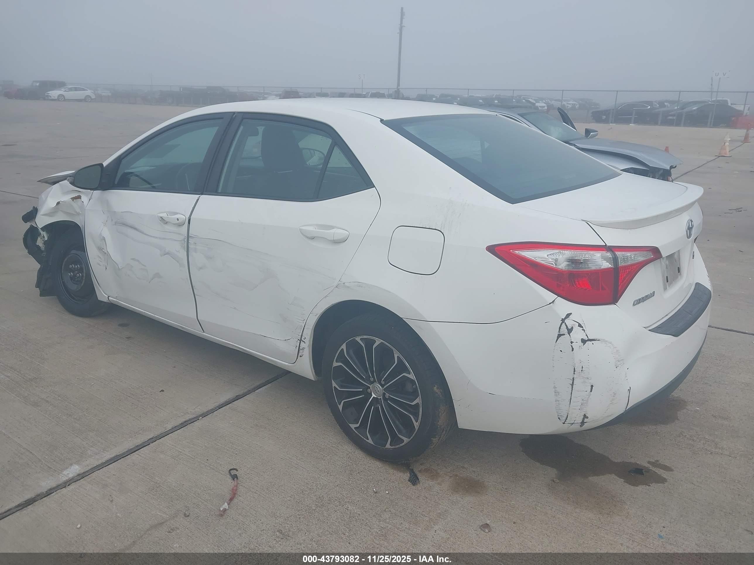 TOYOTA COROLLA image 3
