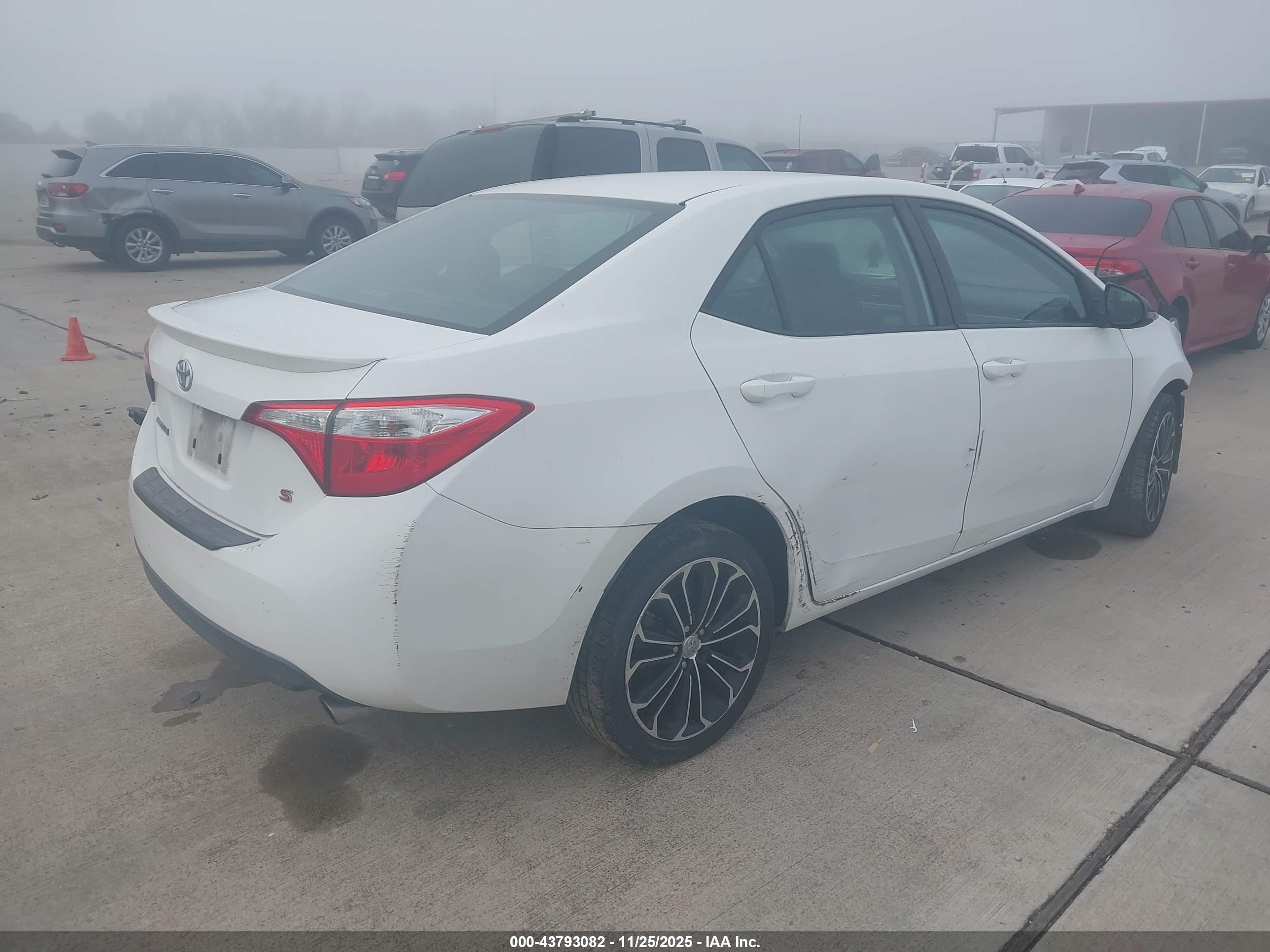 TOYOTA COROLLA image 4
