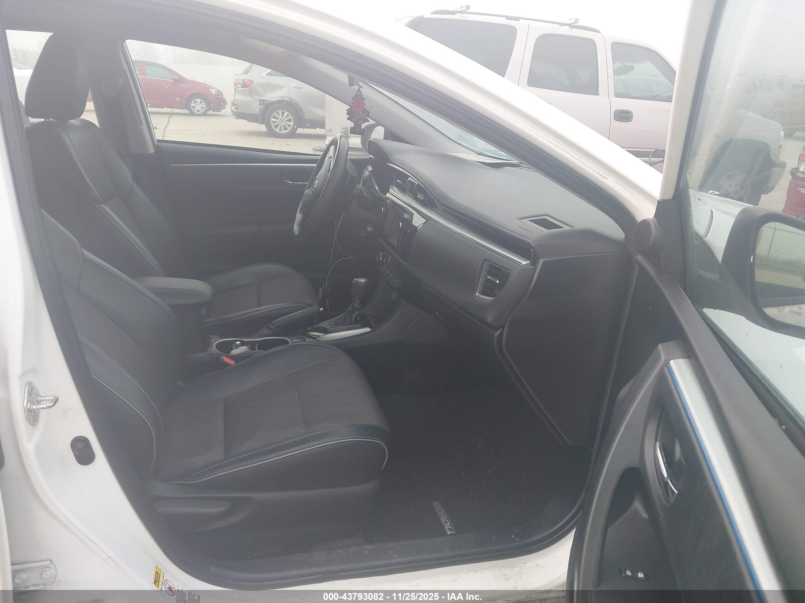 TOYOTA COROLLA image 5