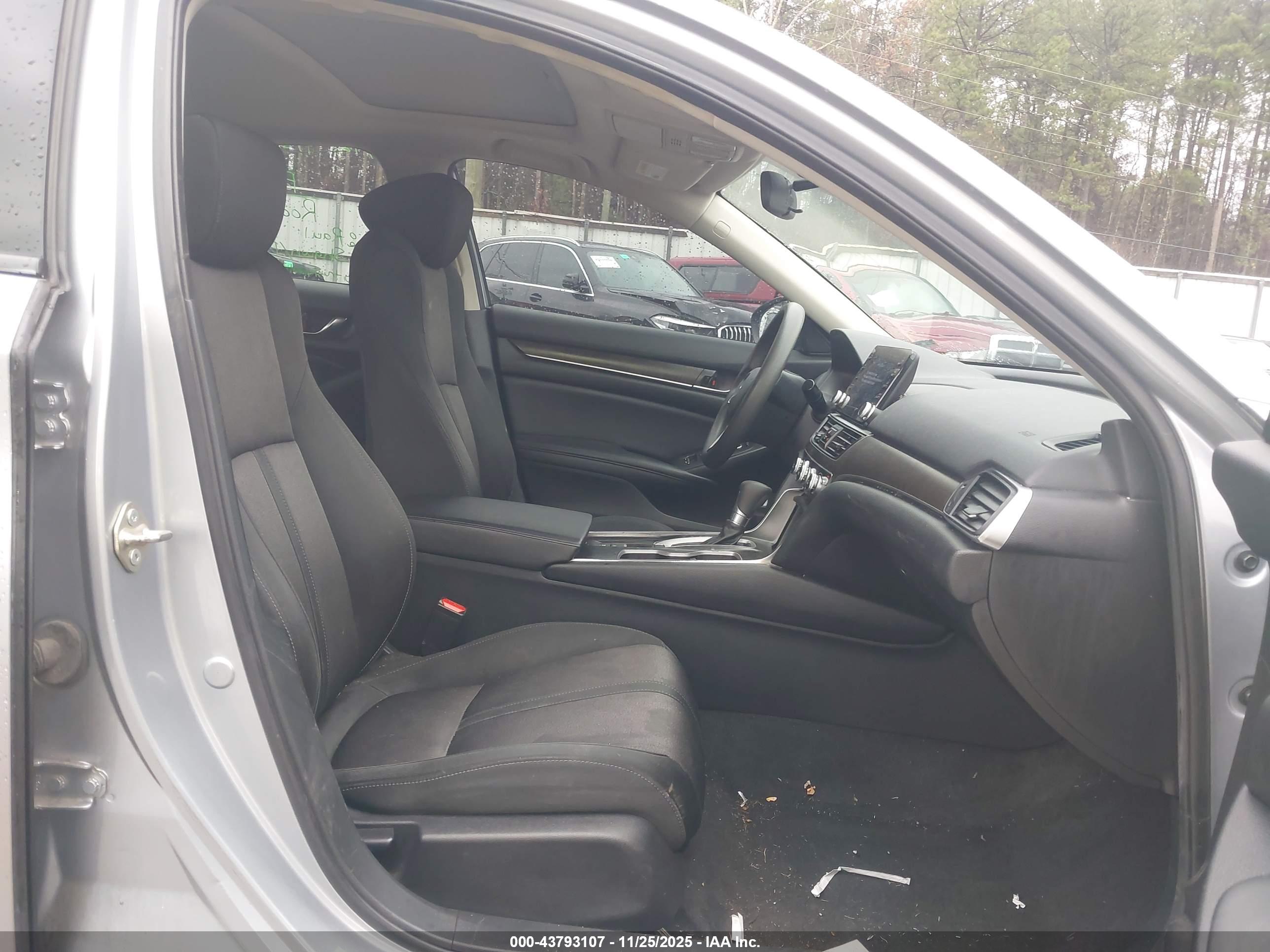 HONDA ACCORD image 5