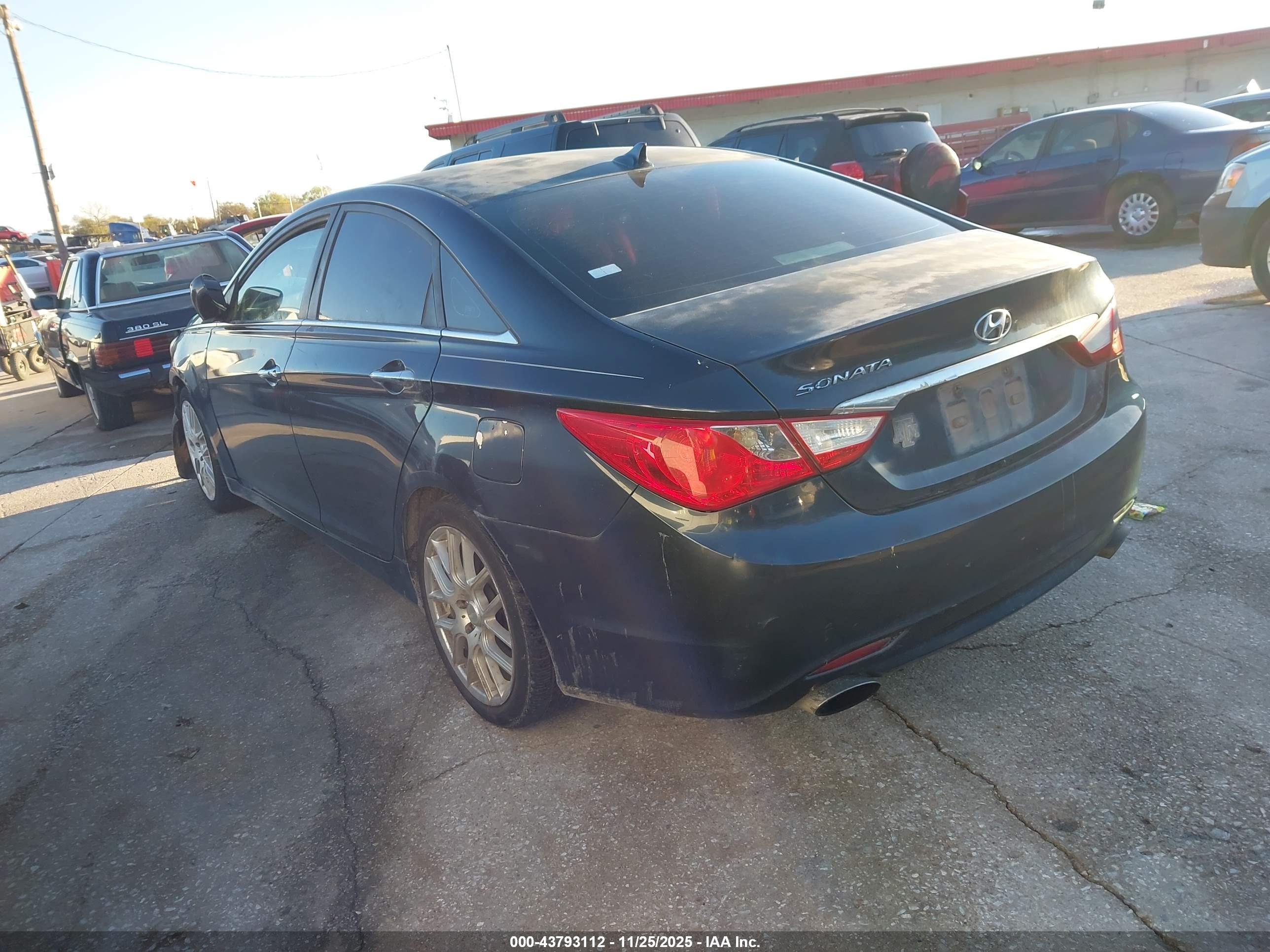 HYUNDAI SONATA image 3