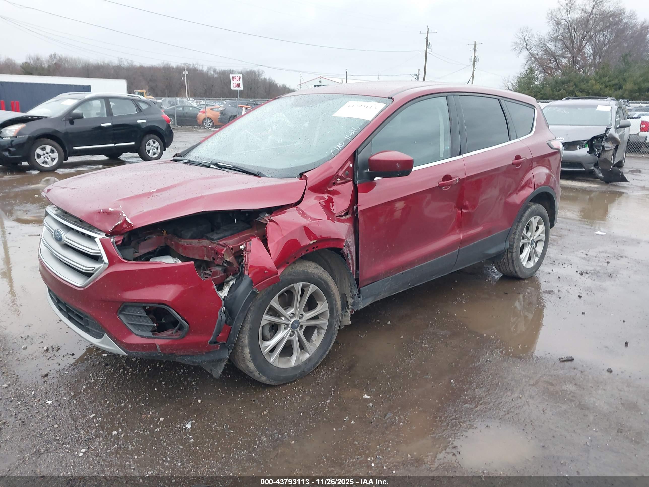 FORD ESCAPE image 2