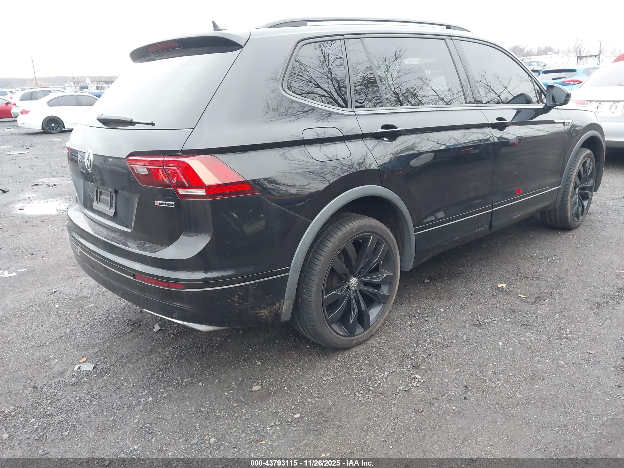 VOLKSWAGEN TIGUAN image 4