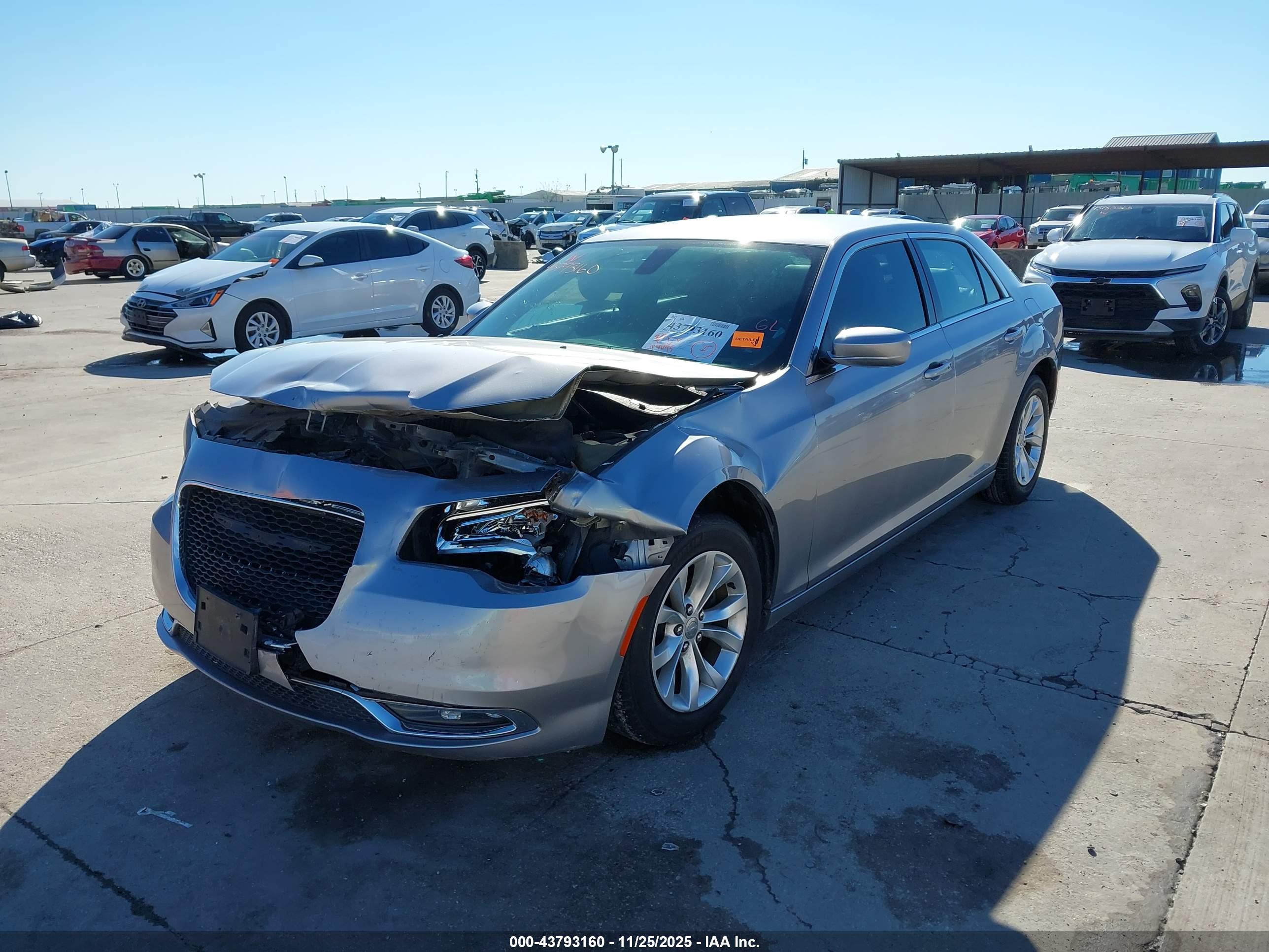CHRYSLER 300 image 2