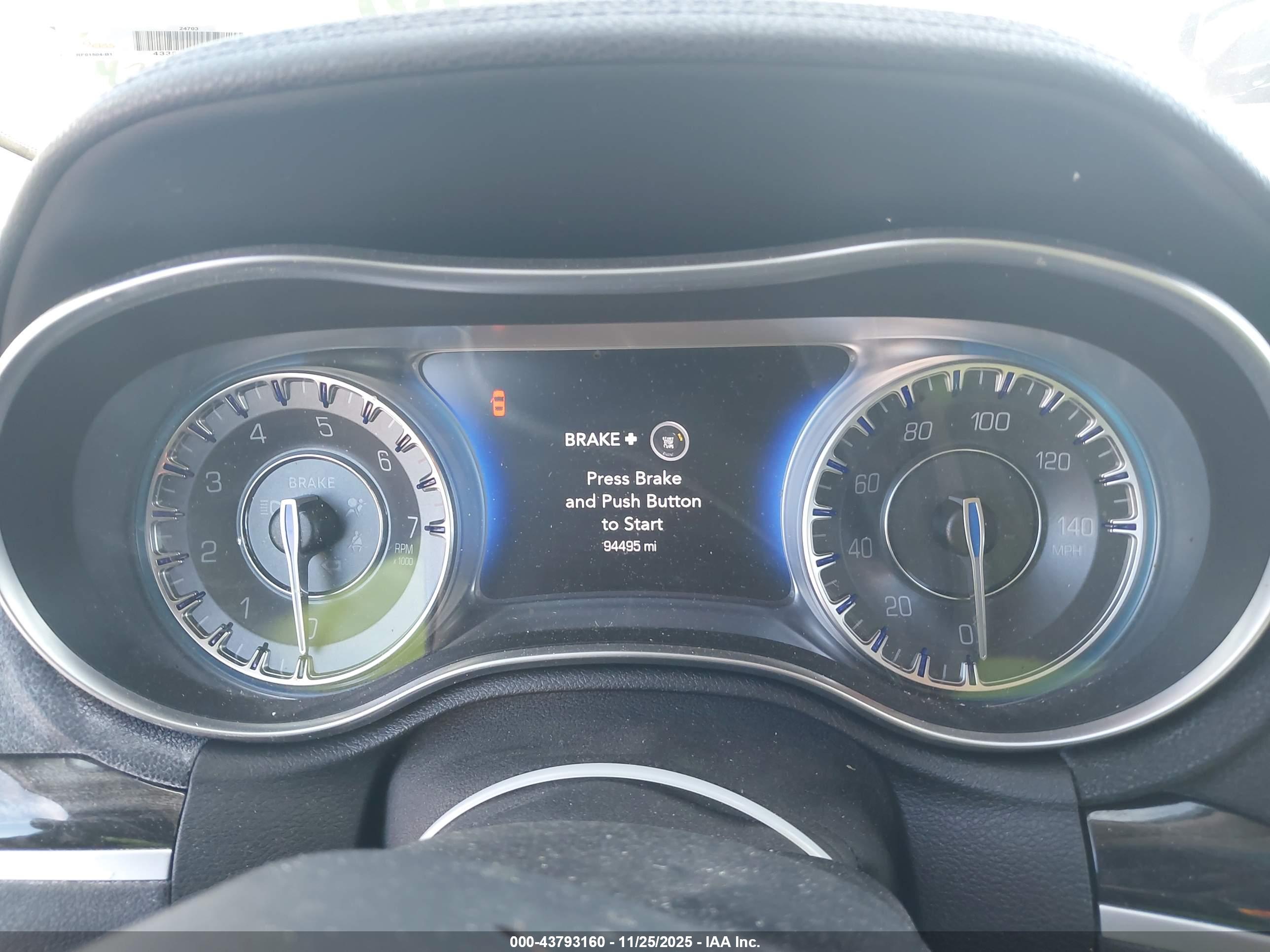 CHRYSLER 300 image 7