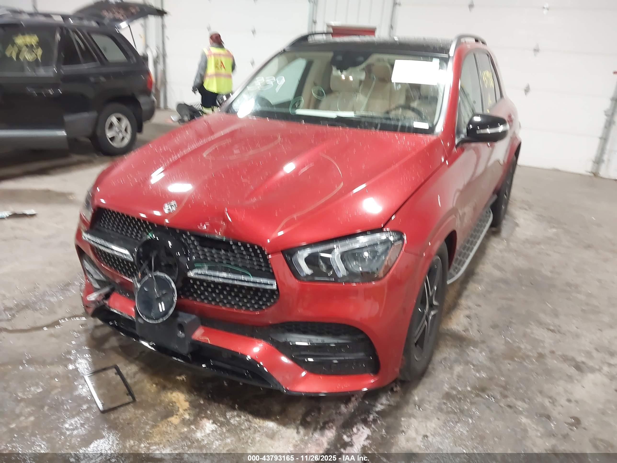 MERCEDES-BENZ GLE image 6