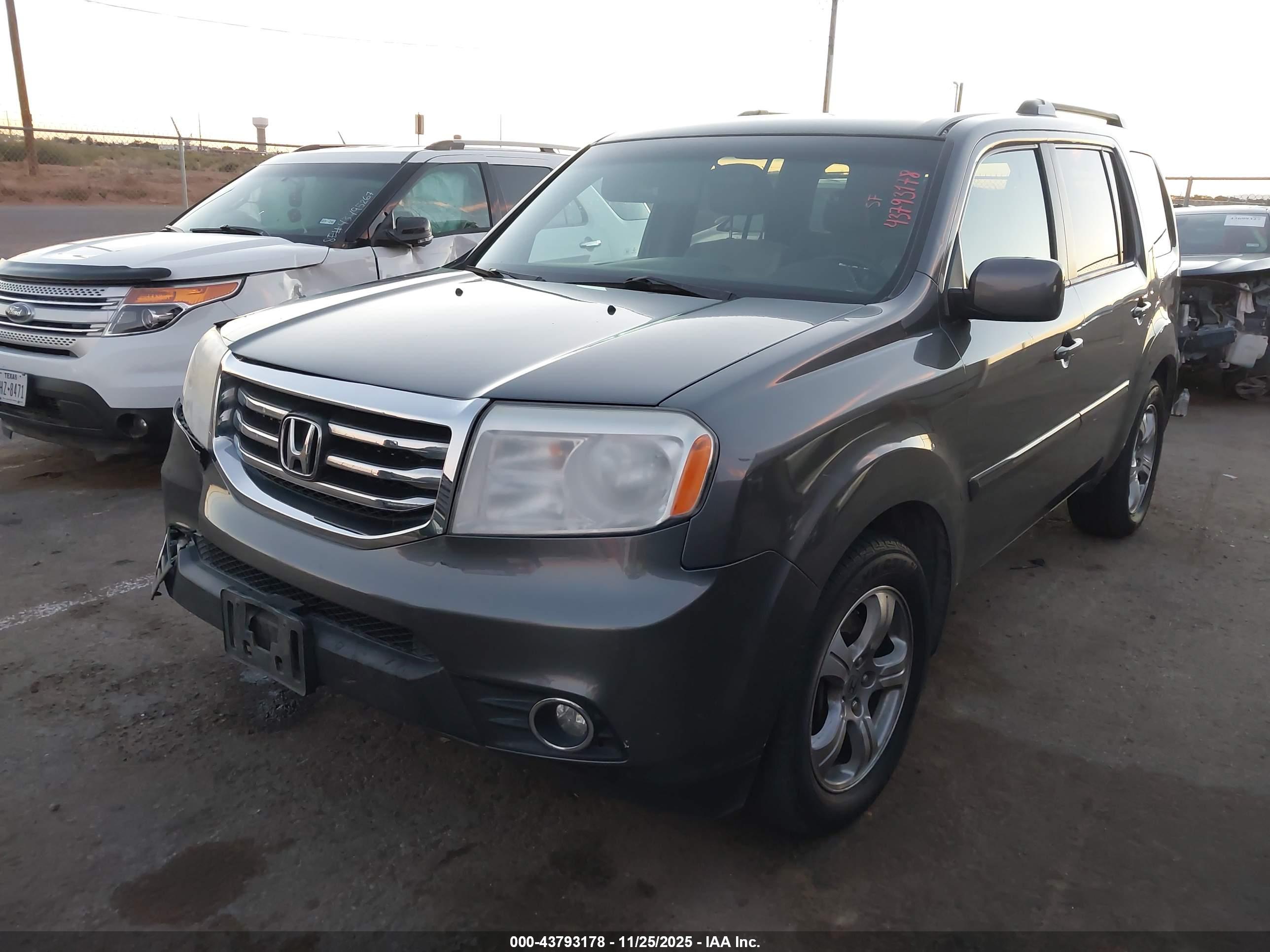 HONDA PILOT image 2