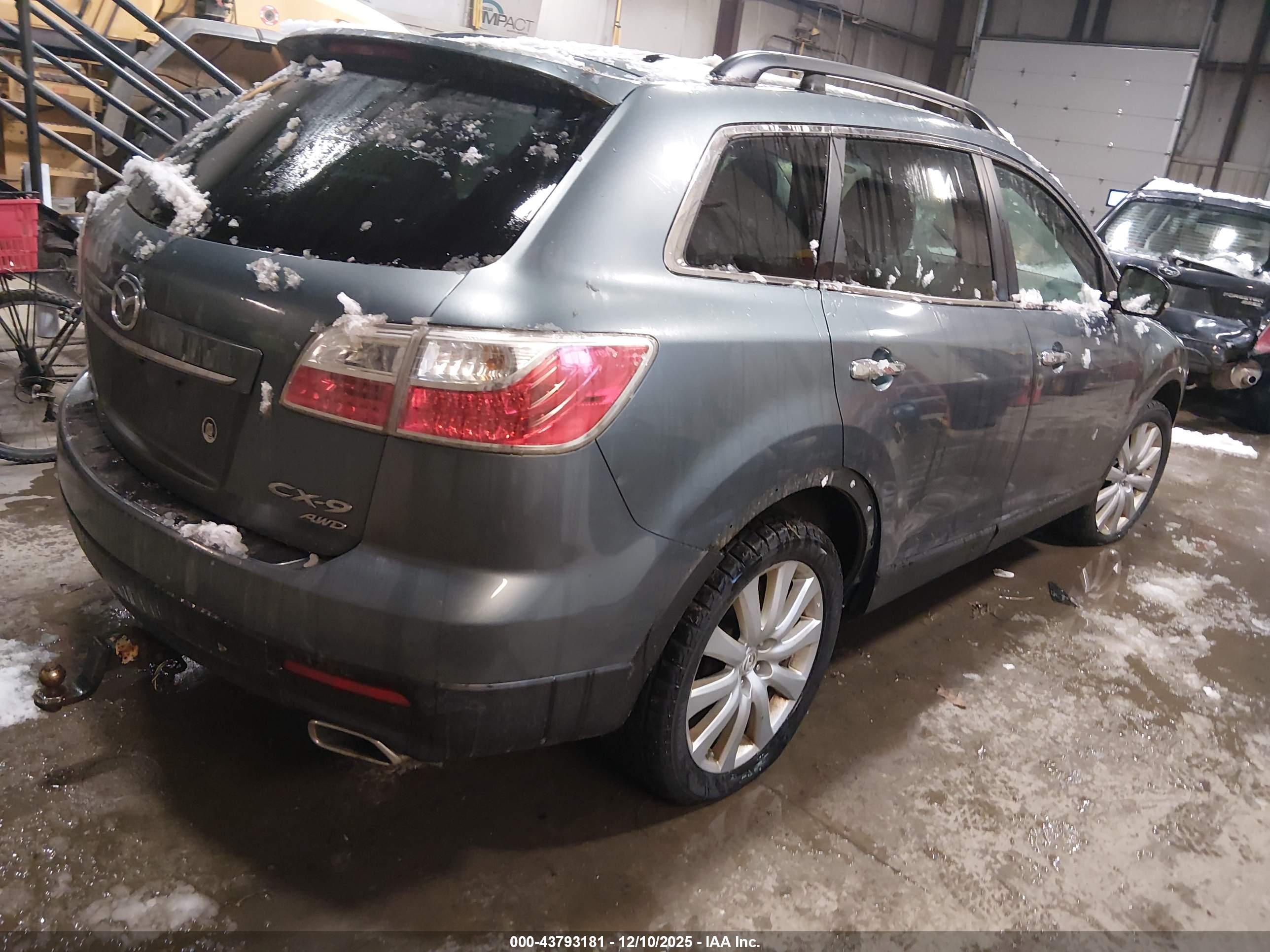 MAZDA CX-9 image 4