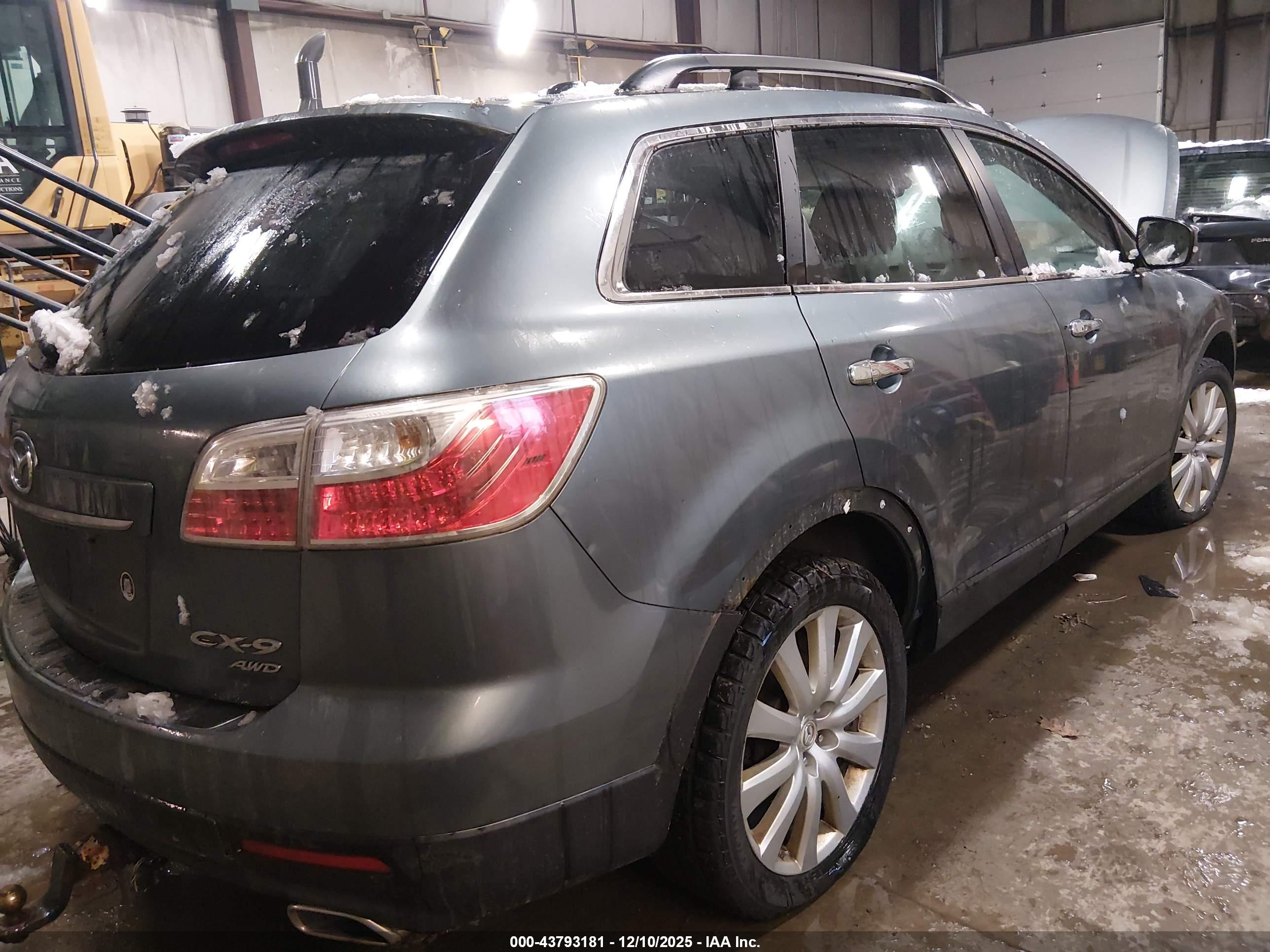 MAZDA CX-9 image 6