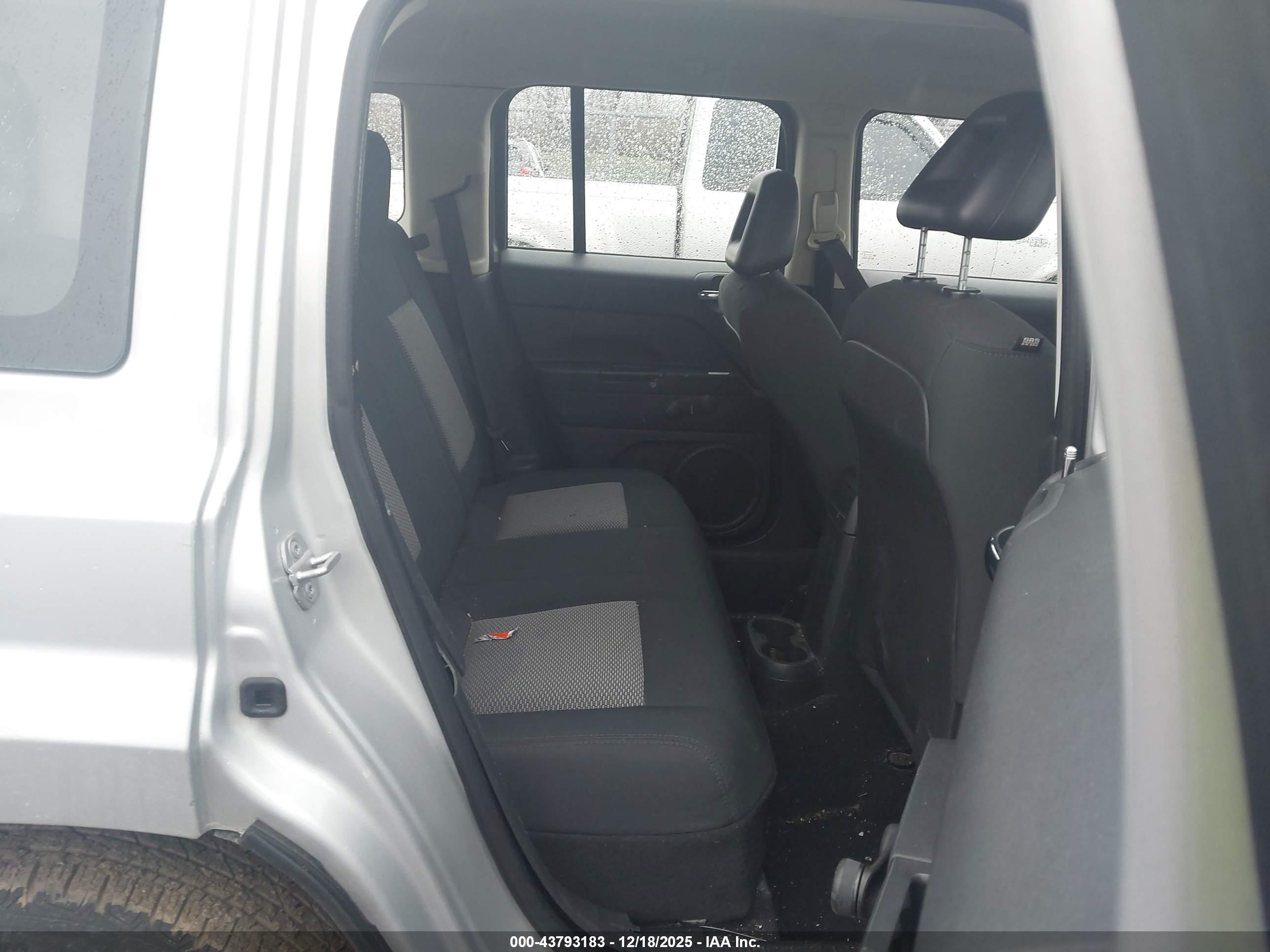 JEEP PATRIOT image 8