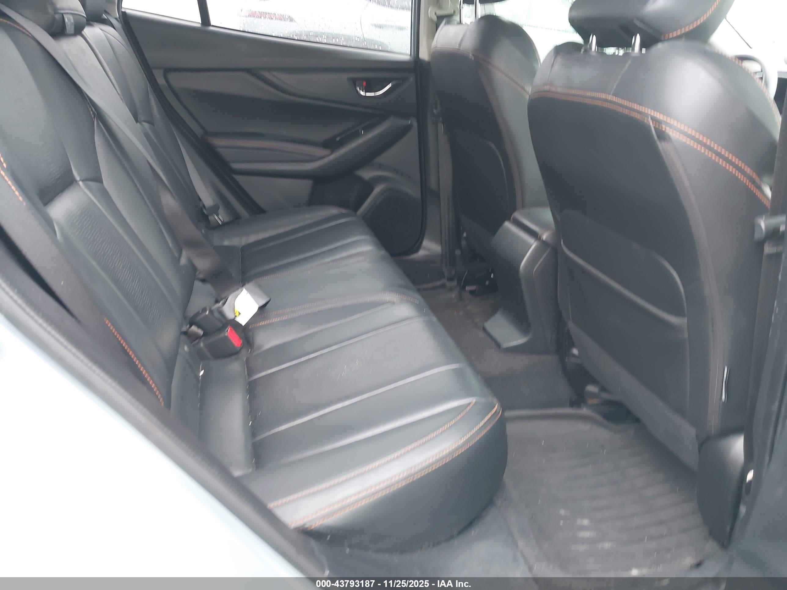 SUBARU CROSSTREK image 8