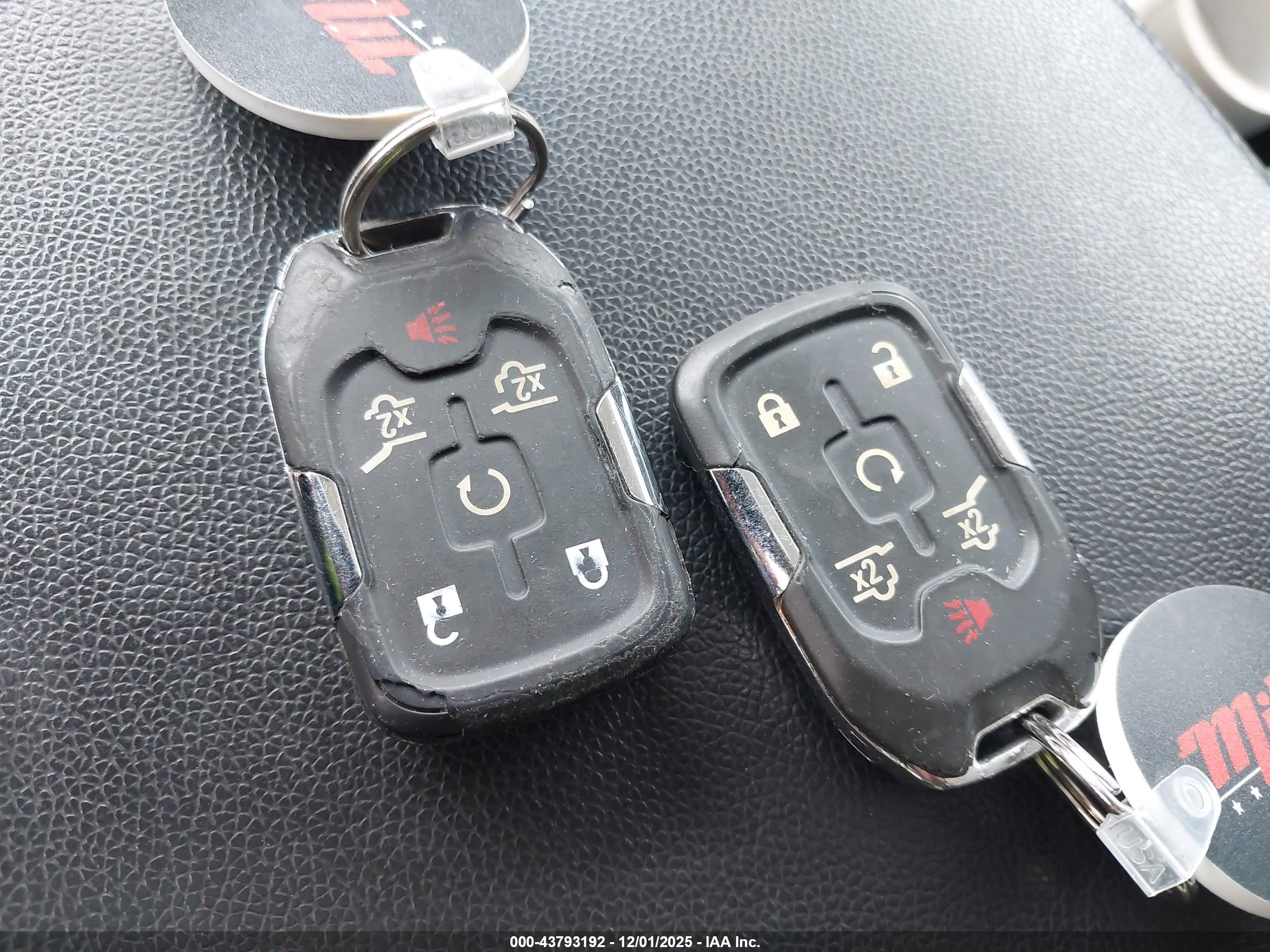 GMC YUKON image 11