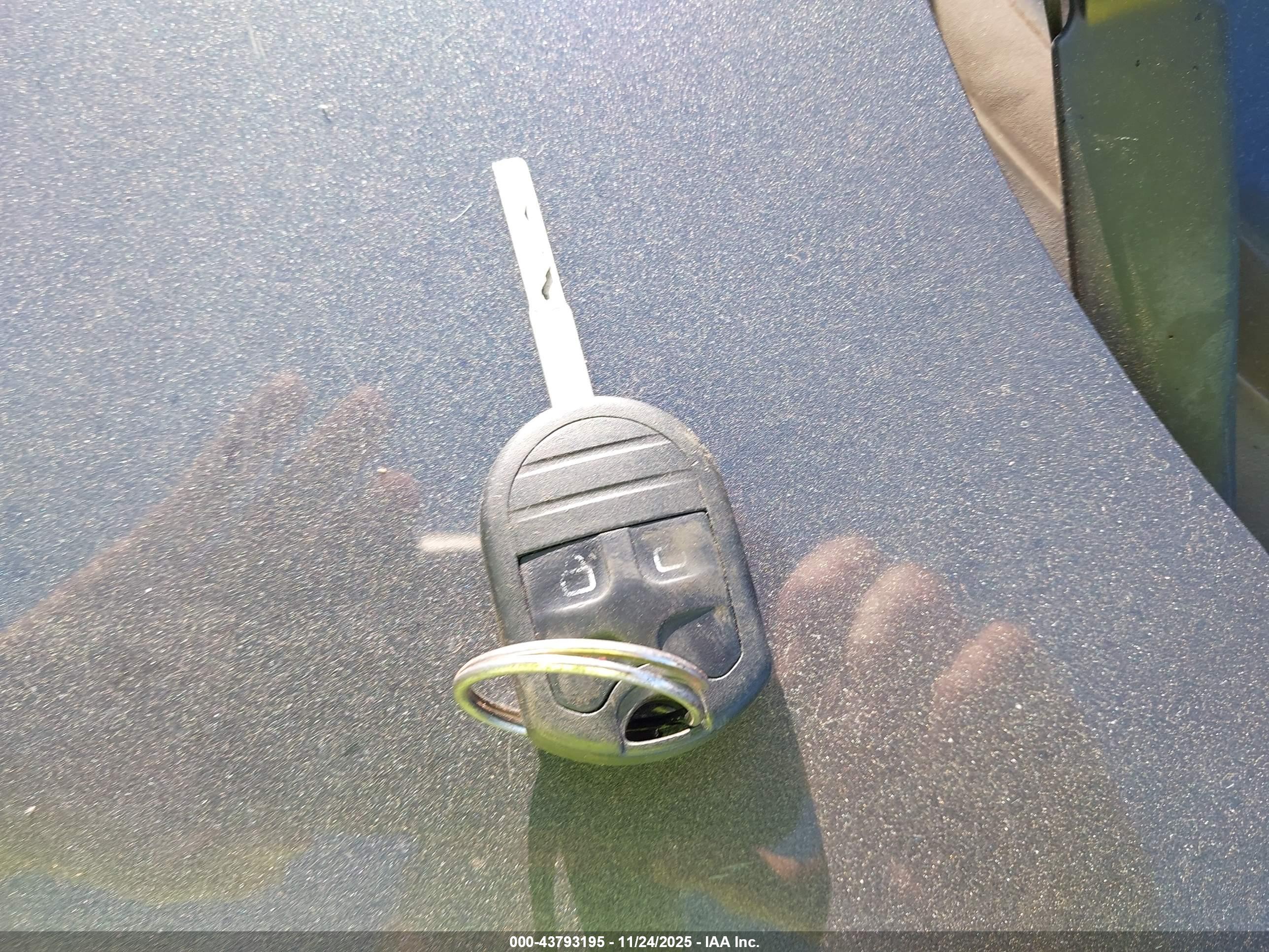 FORD ESCAPE image 11