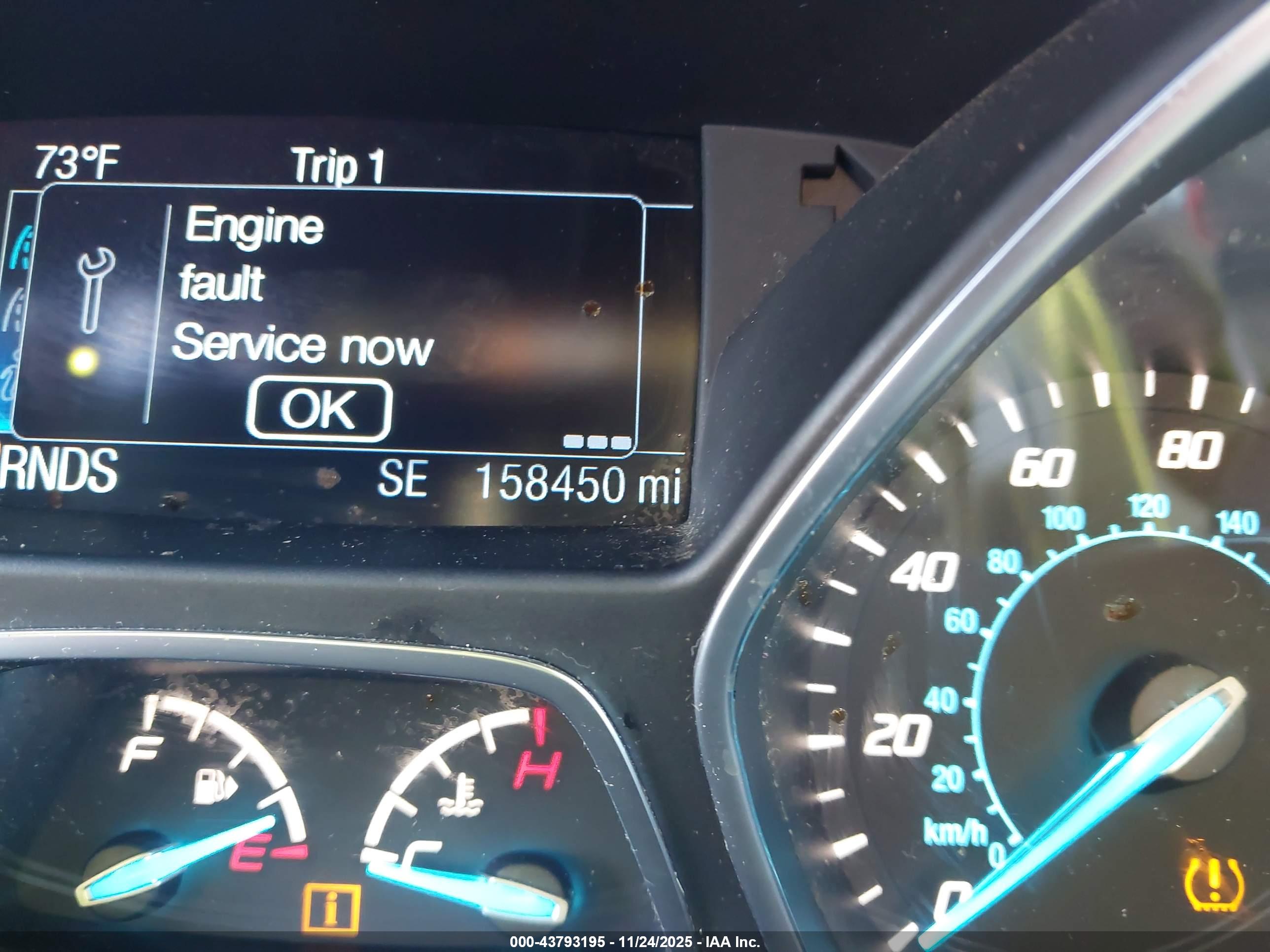 FORD ESCAPE image 7