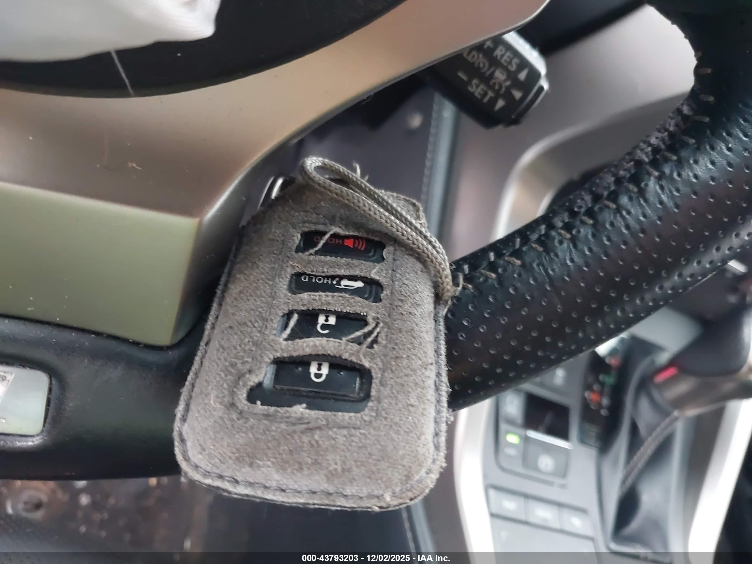 LEXUS NX image 11