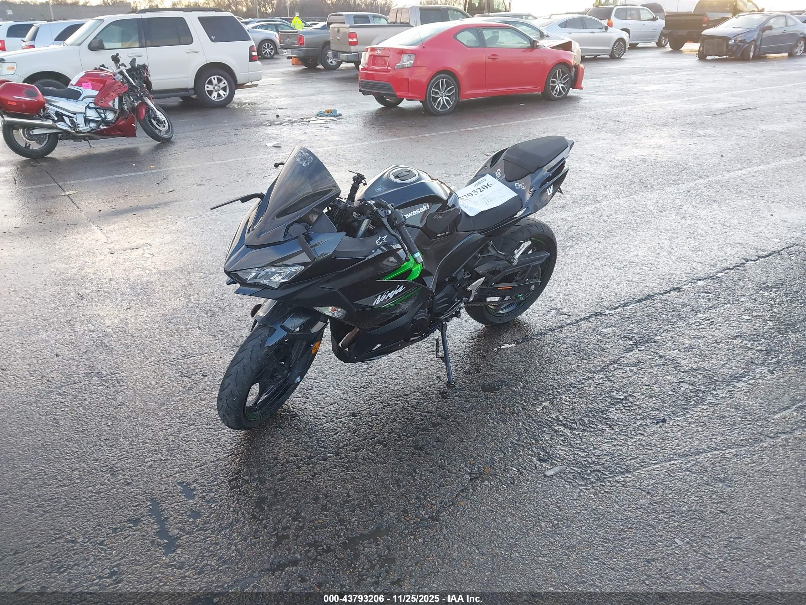 KAWASAKI EX400 image 2