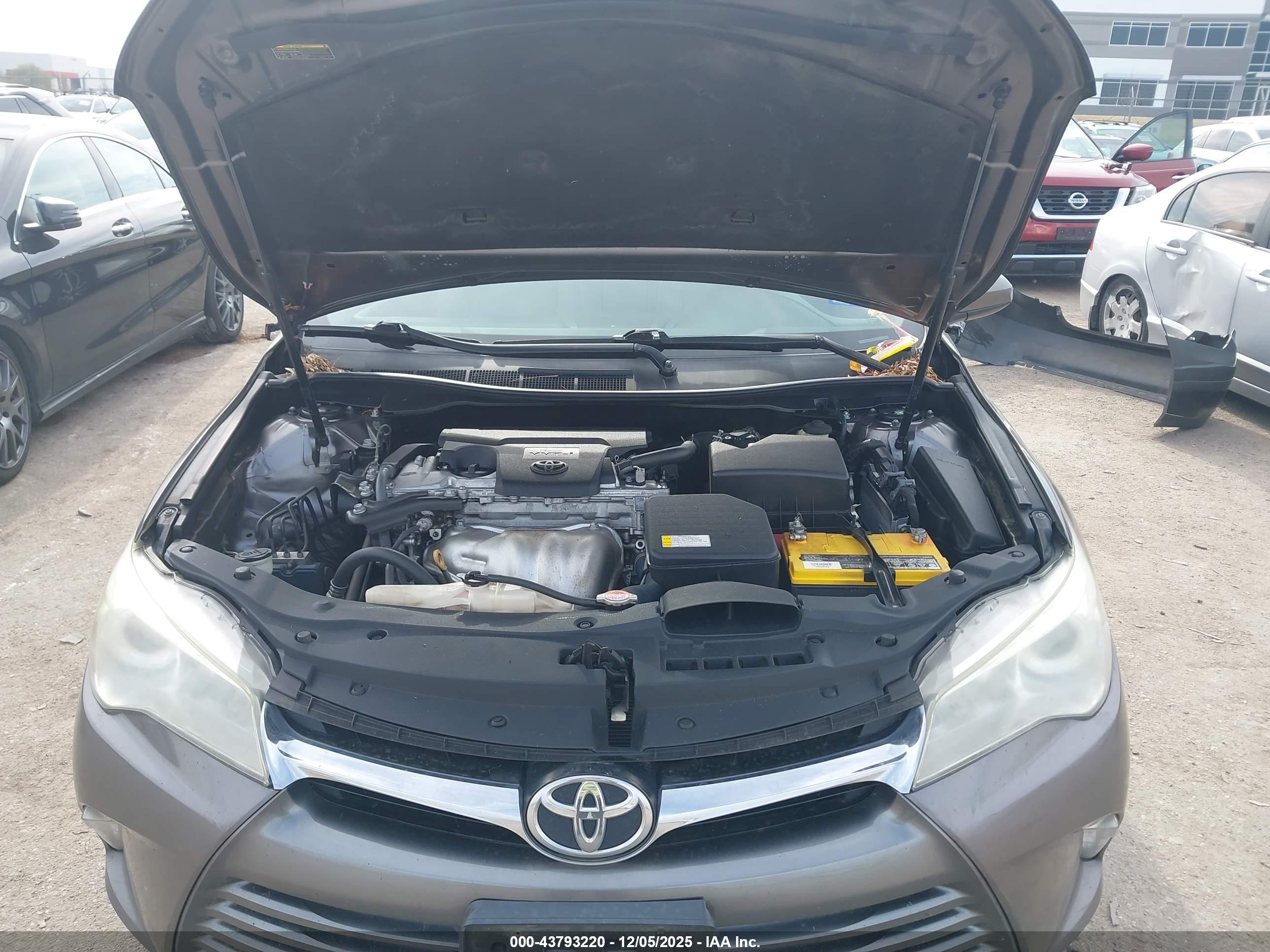 TOYOTA CAMRY image 10