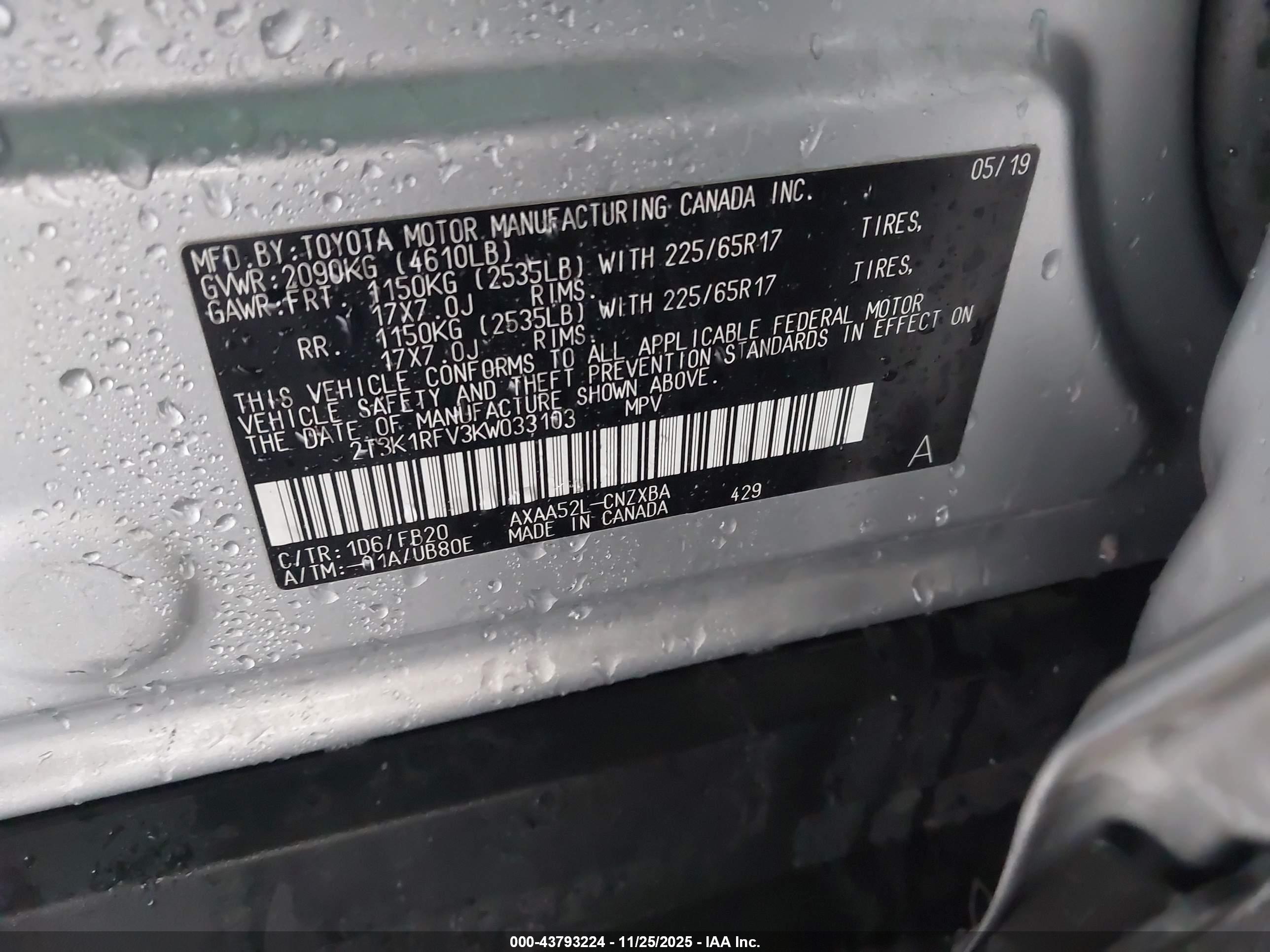 TOYOTA RAV4 image 9