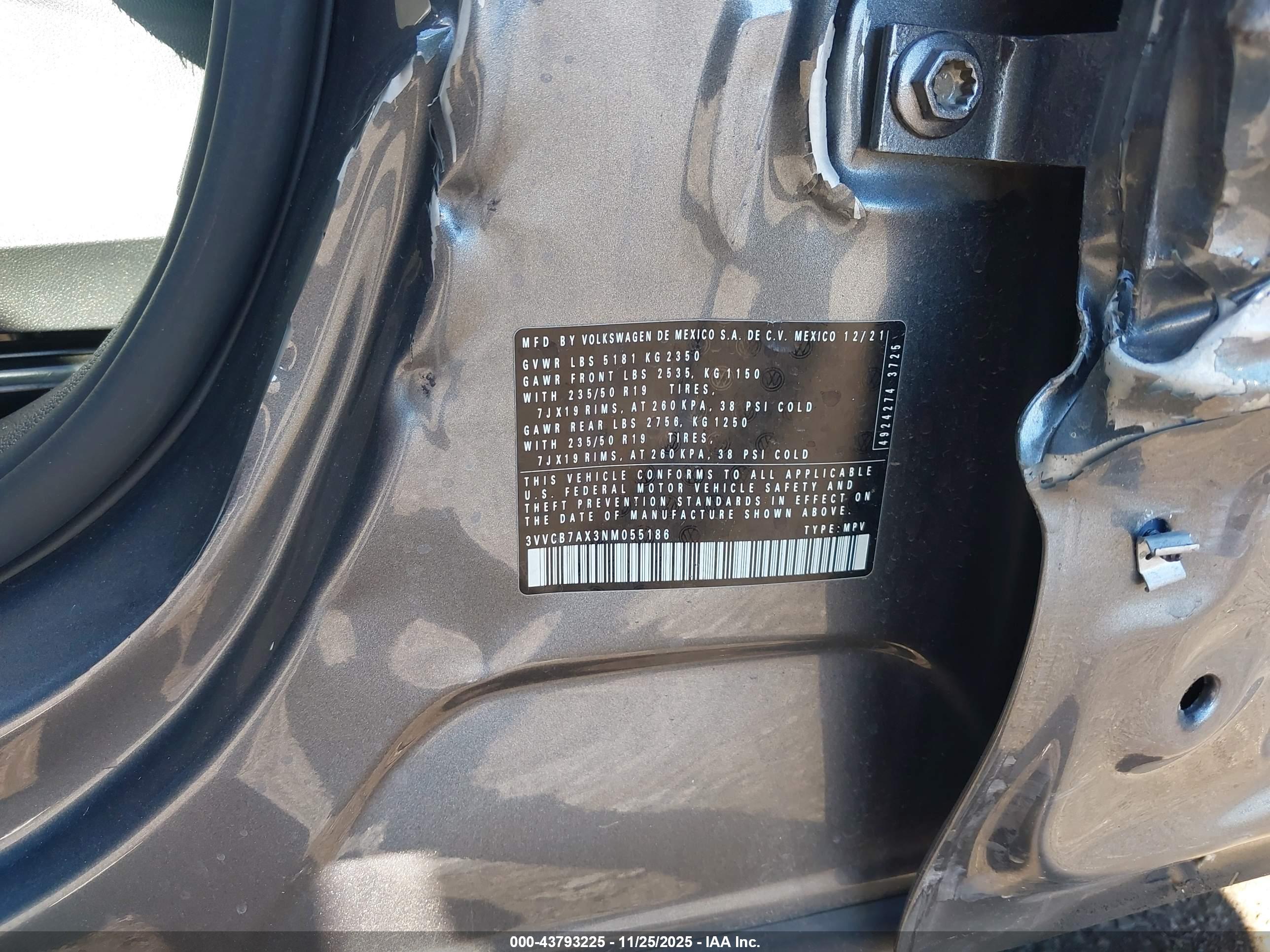 VOLKSWAGEN TIGUAN image 9