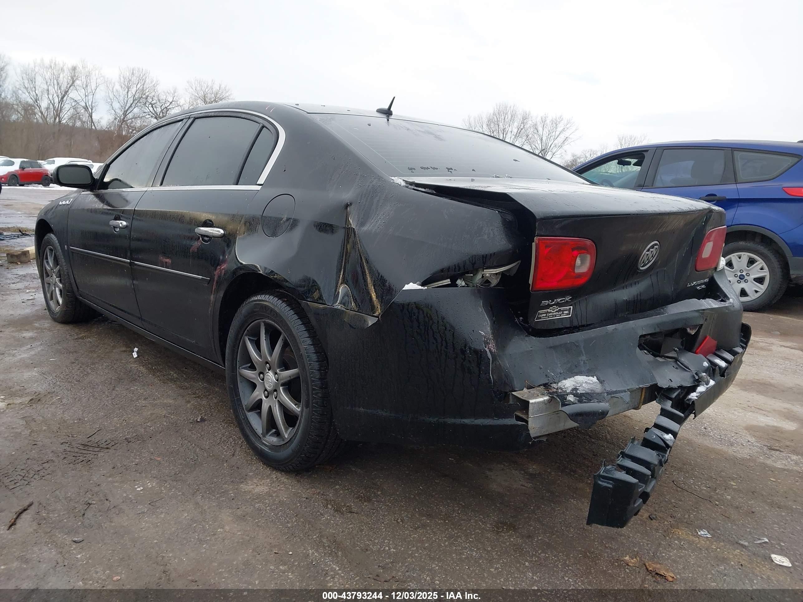 BUICK LUCERNE image 3