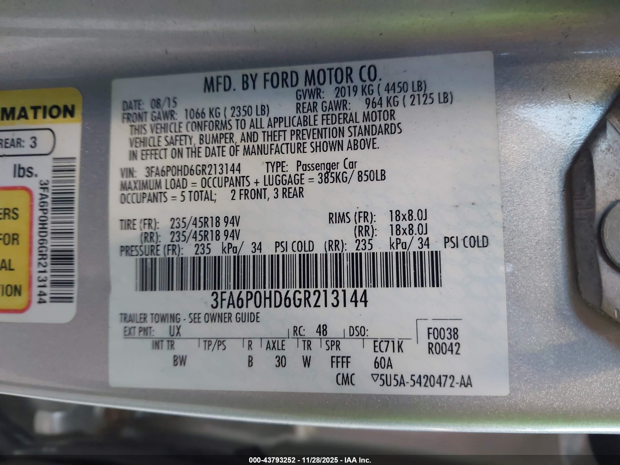 FORD FUSION image 9