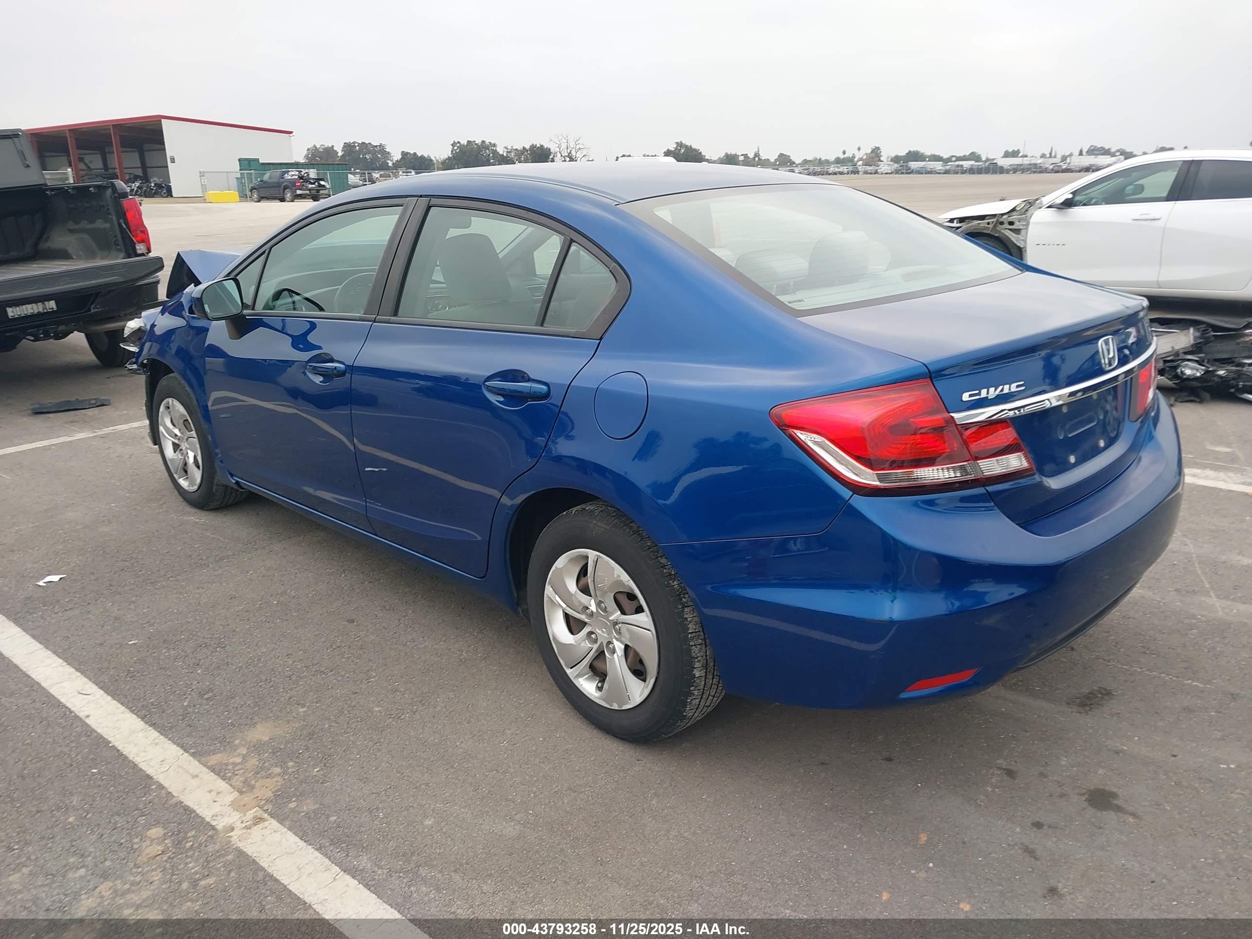 HONDA CIVIC image 3