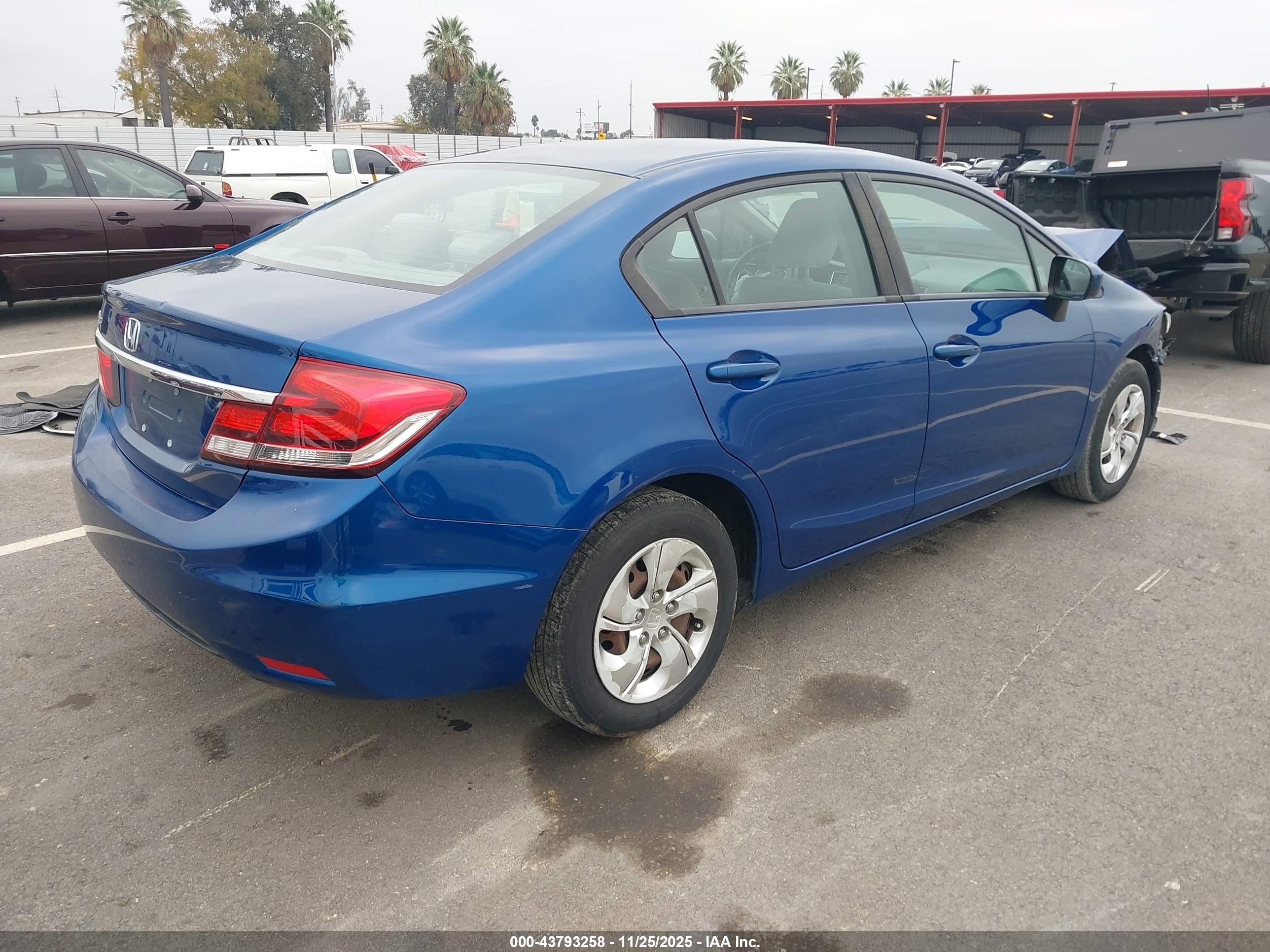 HONDA CIVIC image 4