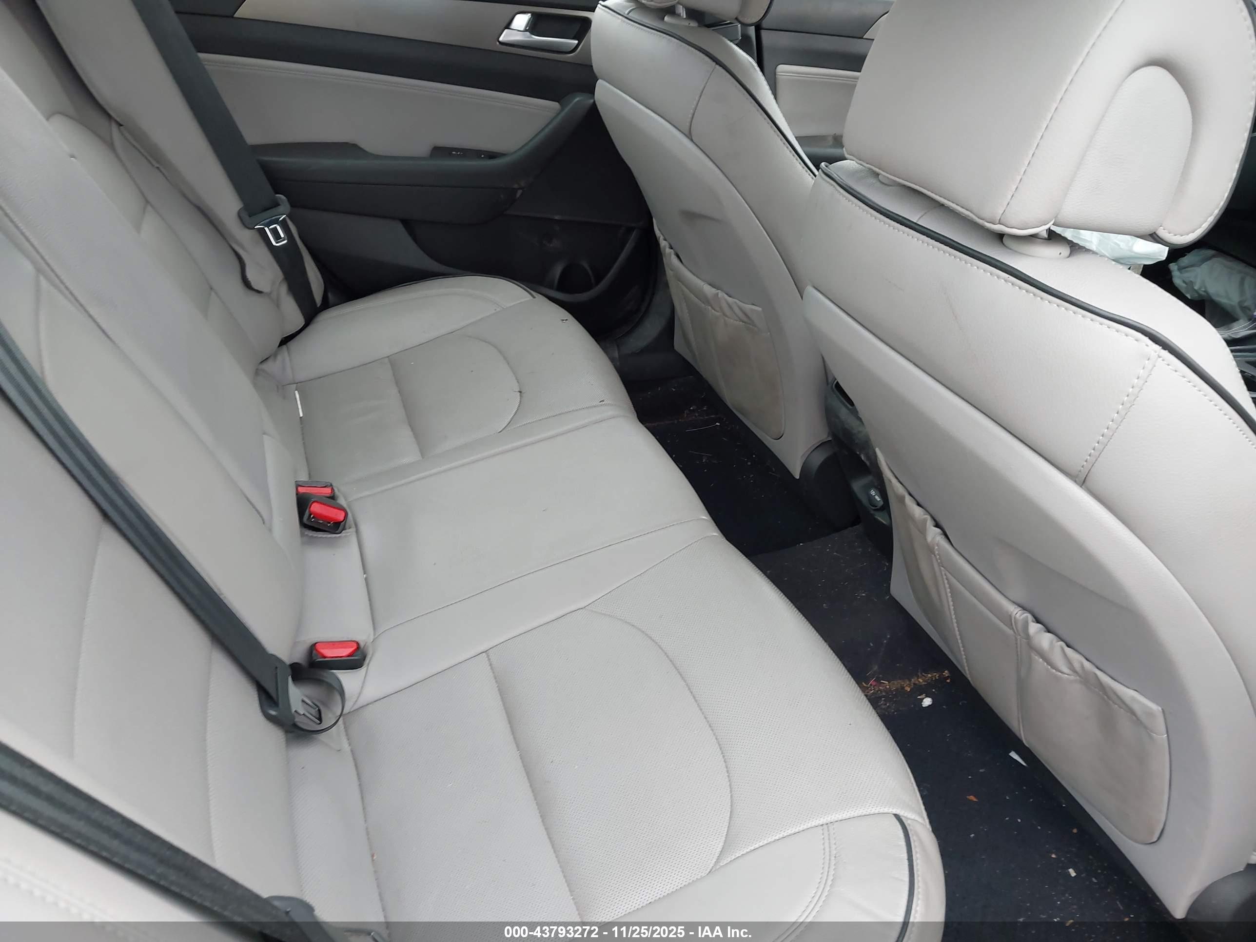 HYUNDAI SONATA image 8