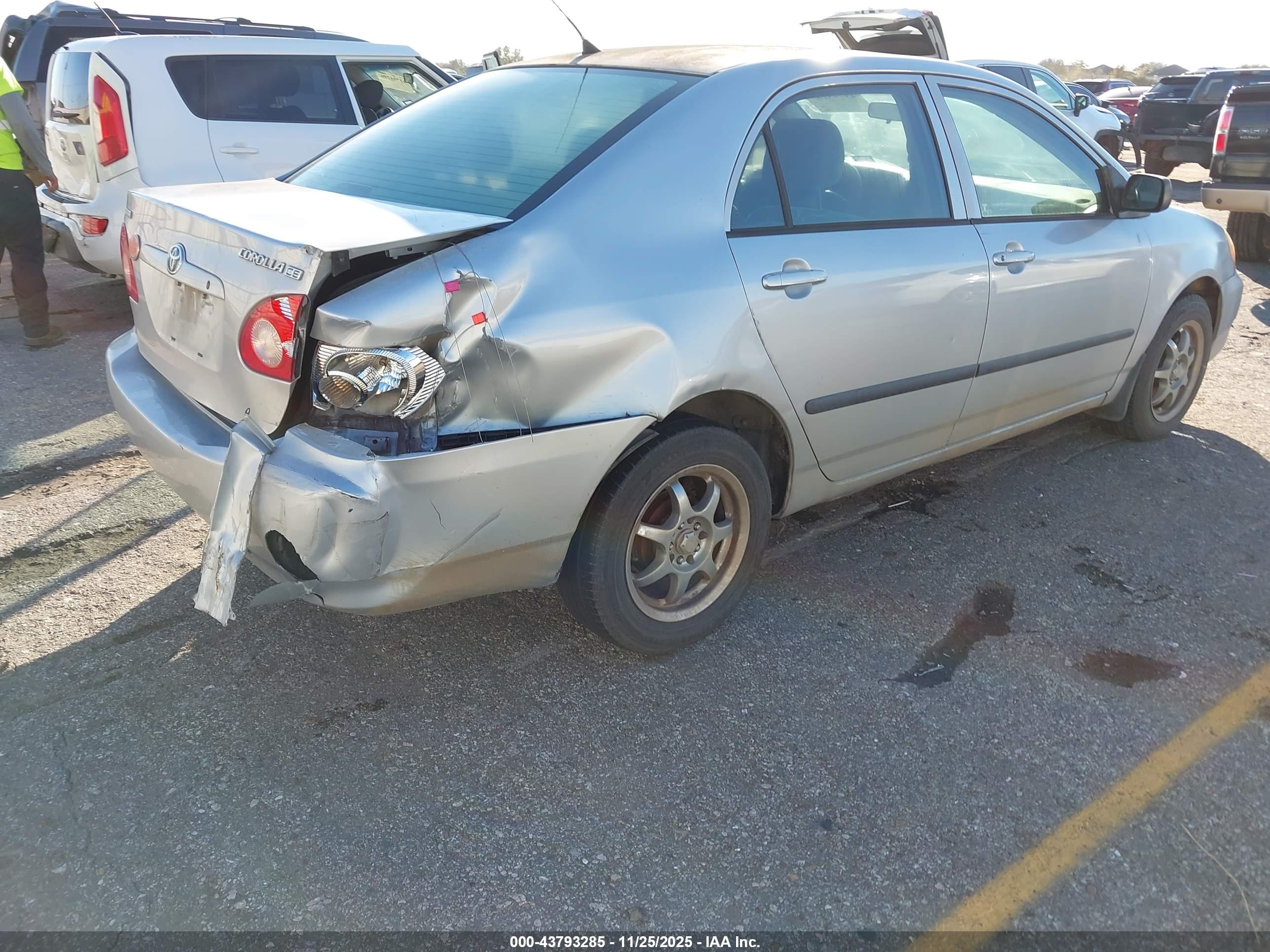 TOYOTA COROLLA image 4