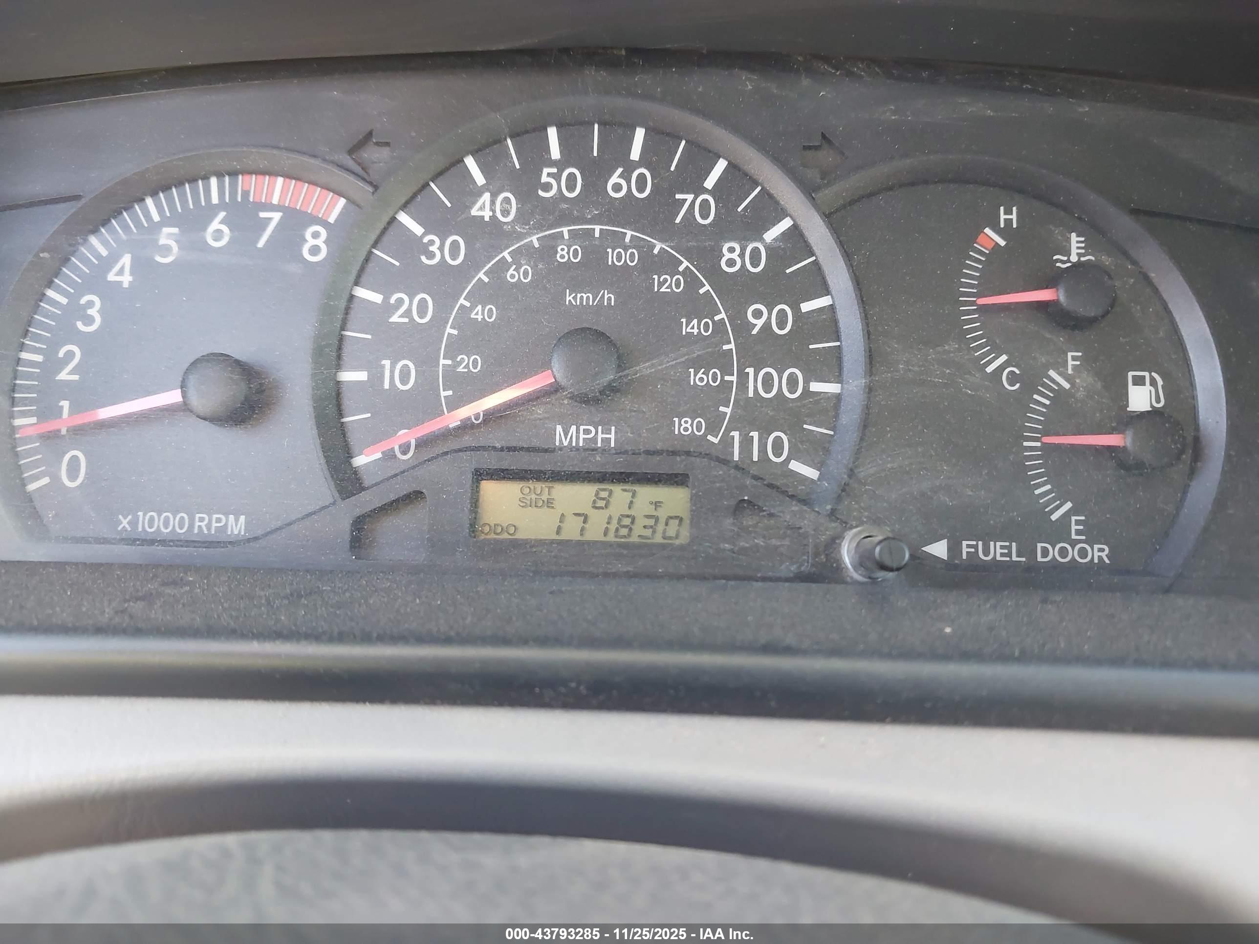 TOYOTA COROLLA image 7