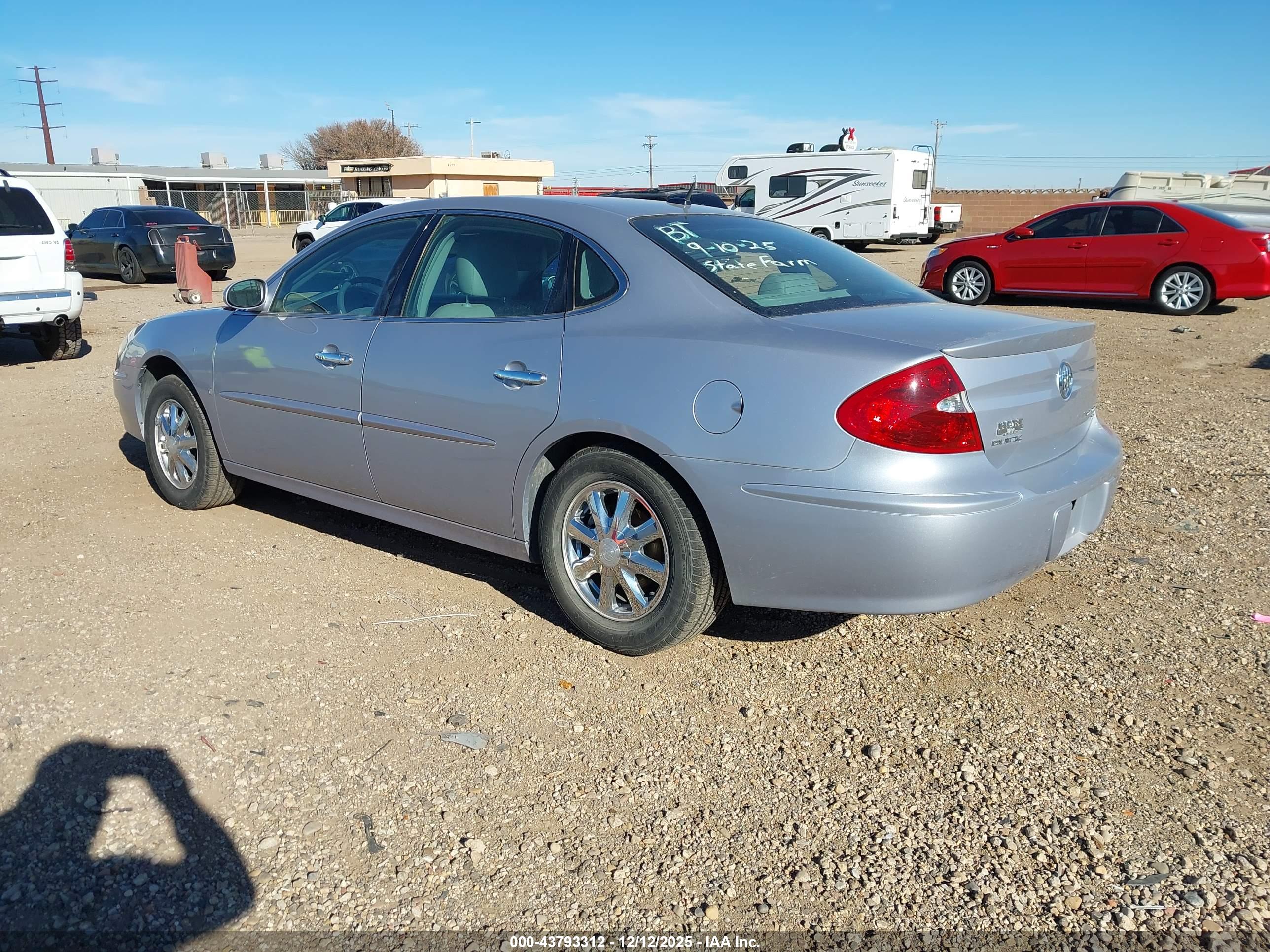 BUICK LACROSSE image 3