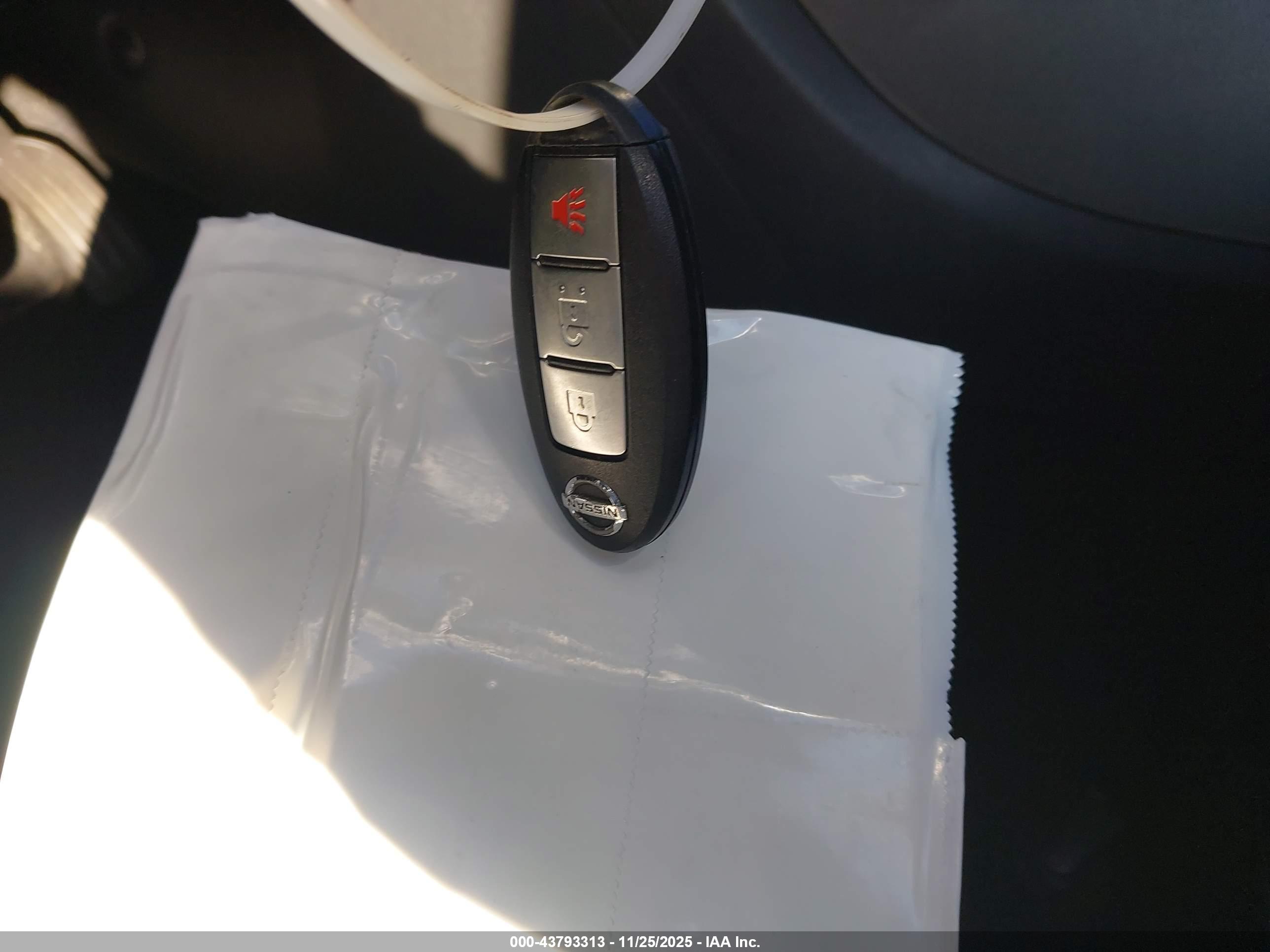 NISSAN JUKE image 11