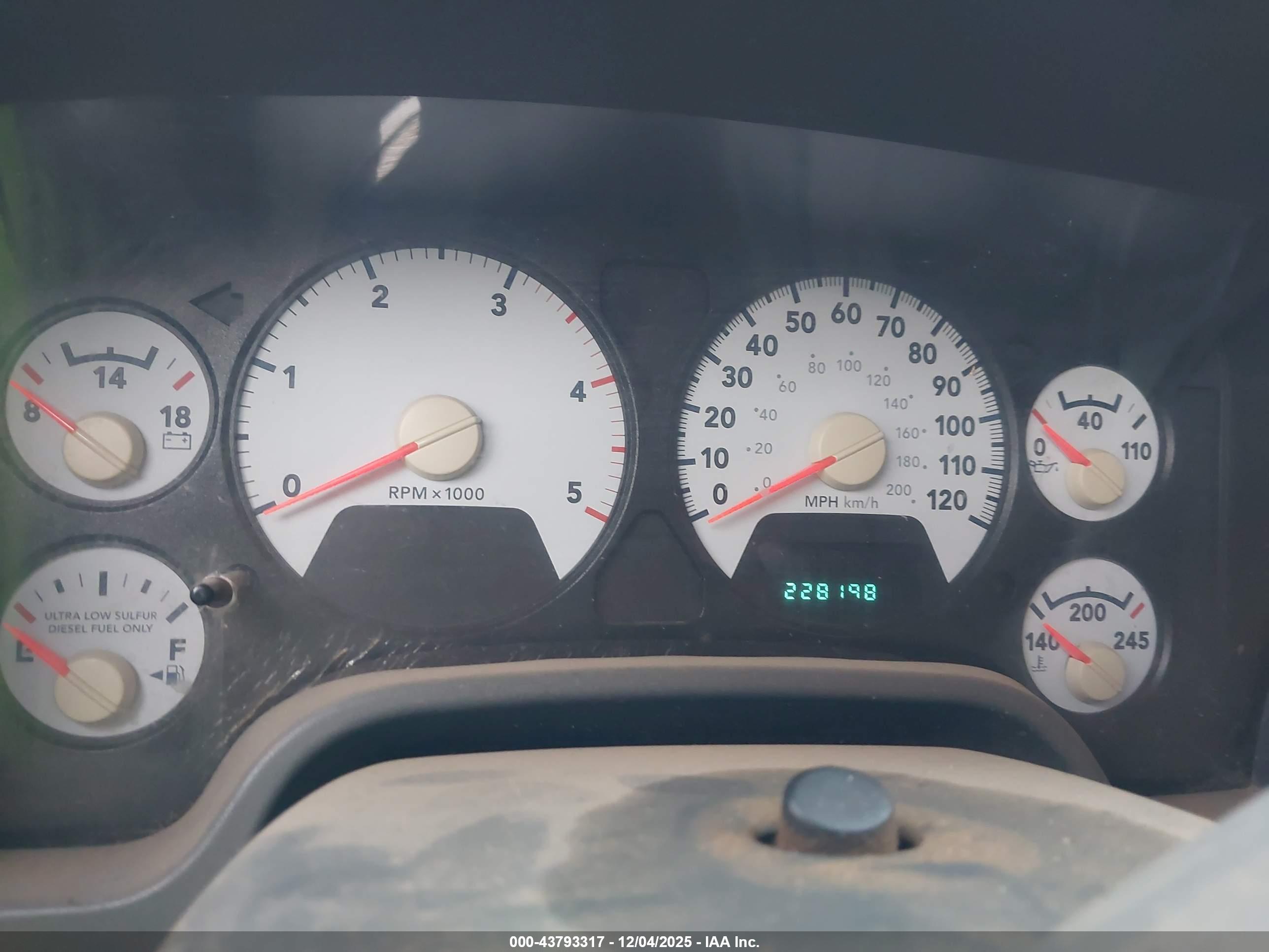 DODGE RAM image 7
