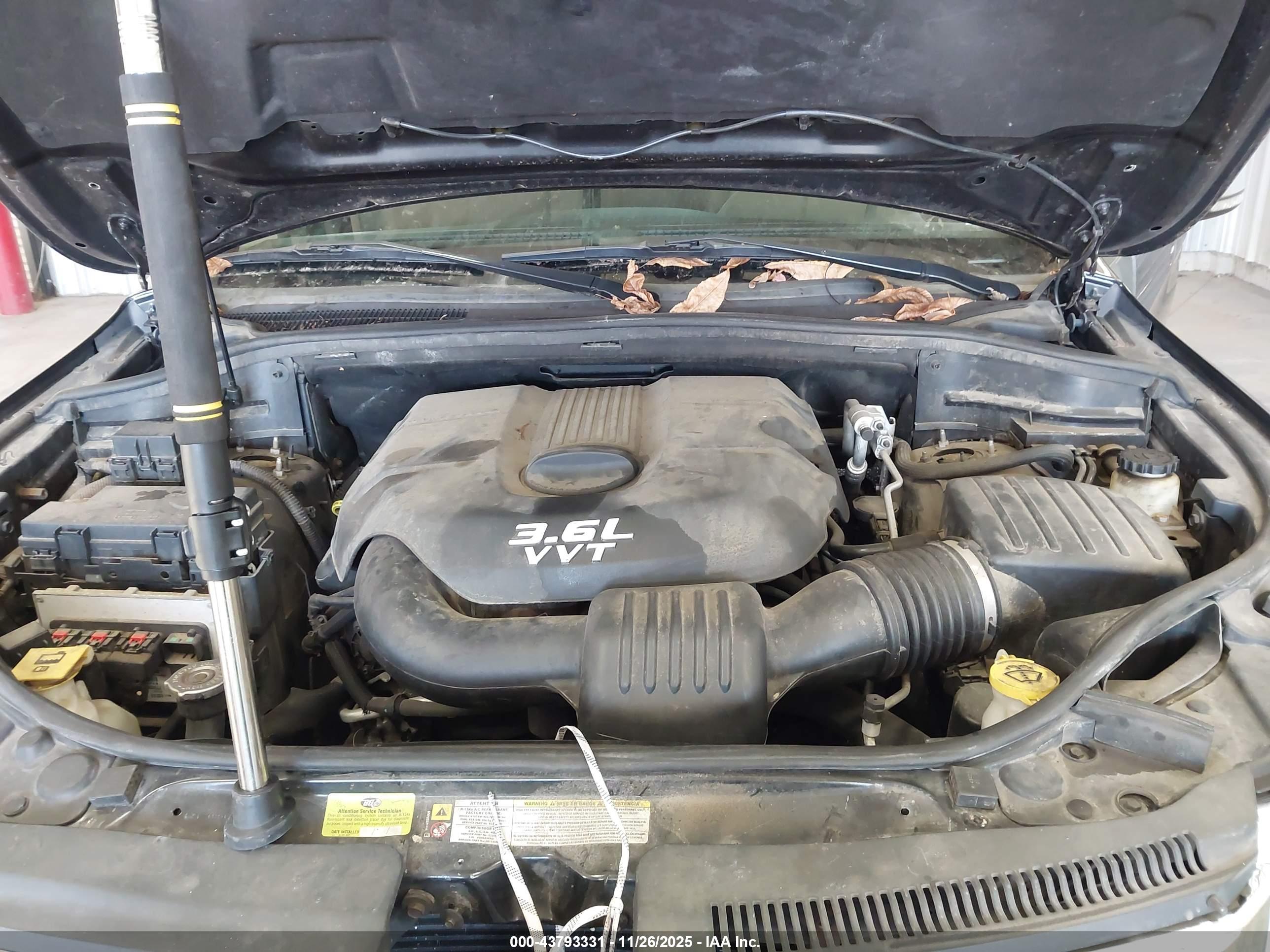JEEP GRAND image 10