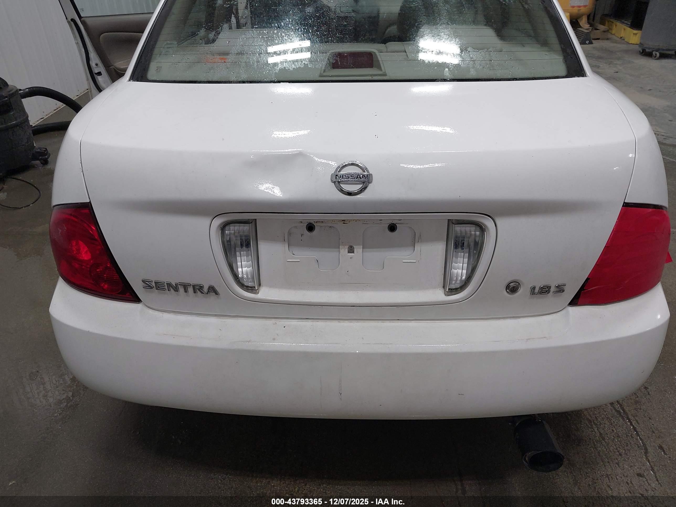 NISSAN SENTRA image 6