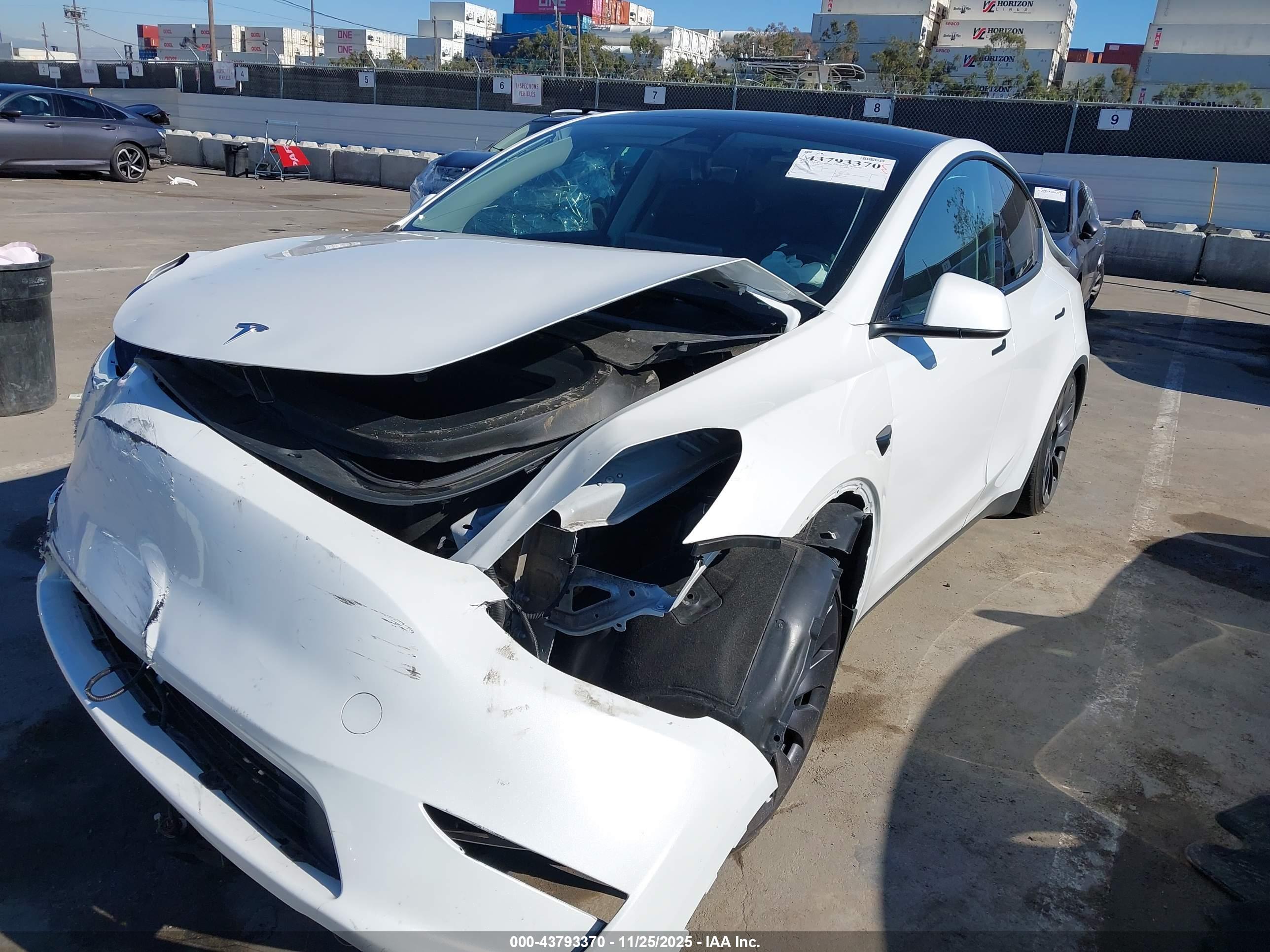 TESLA MODEL image 6