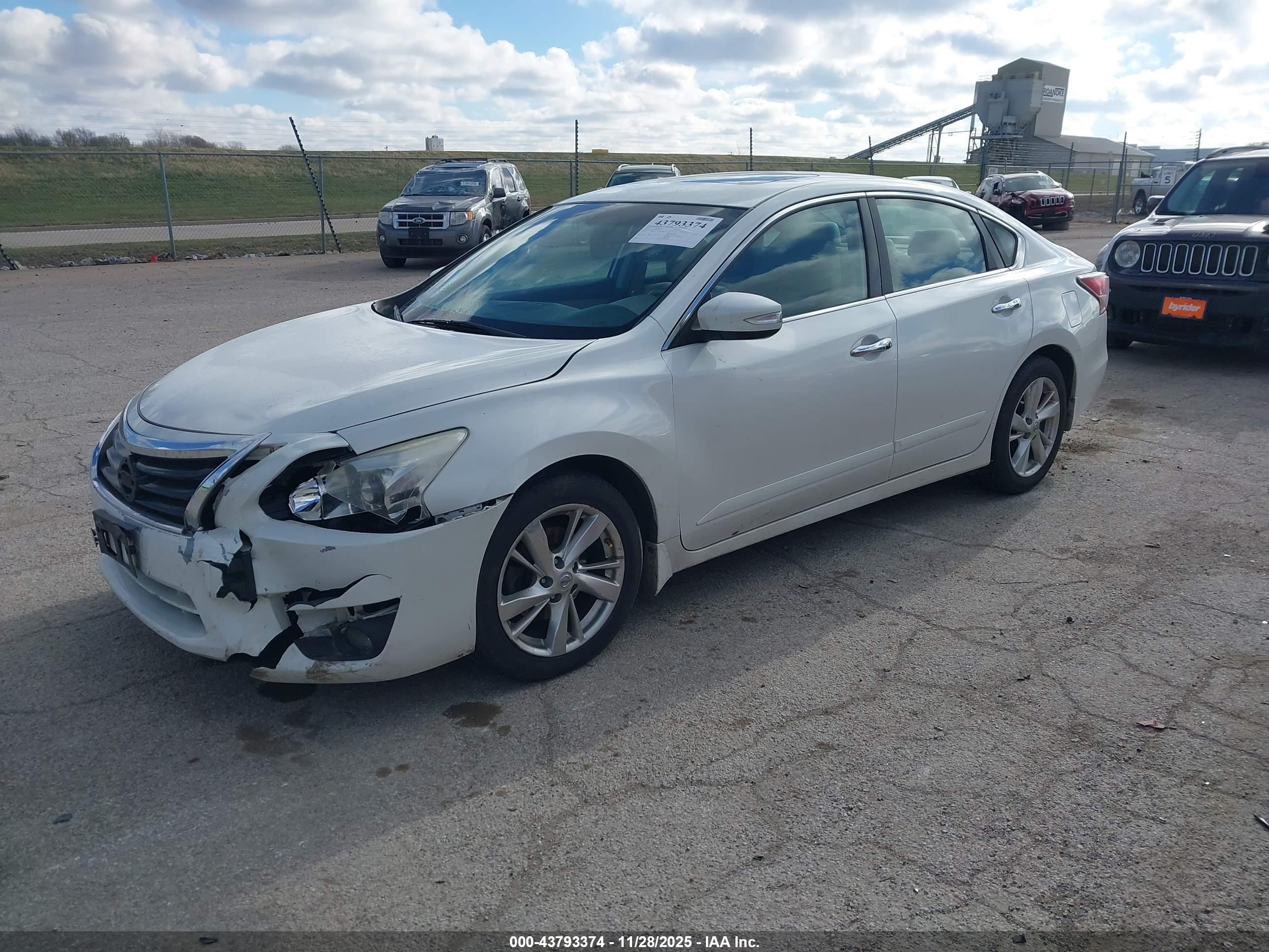 NISSAN ALTIMA image 2