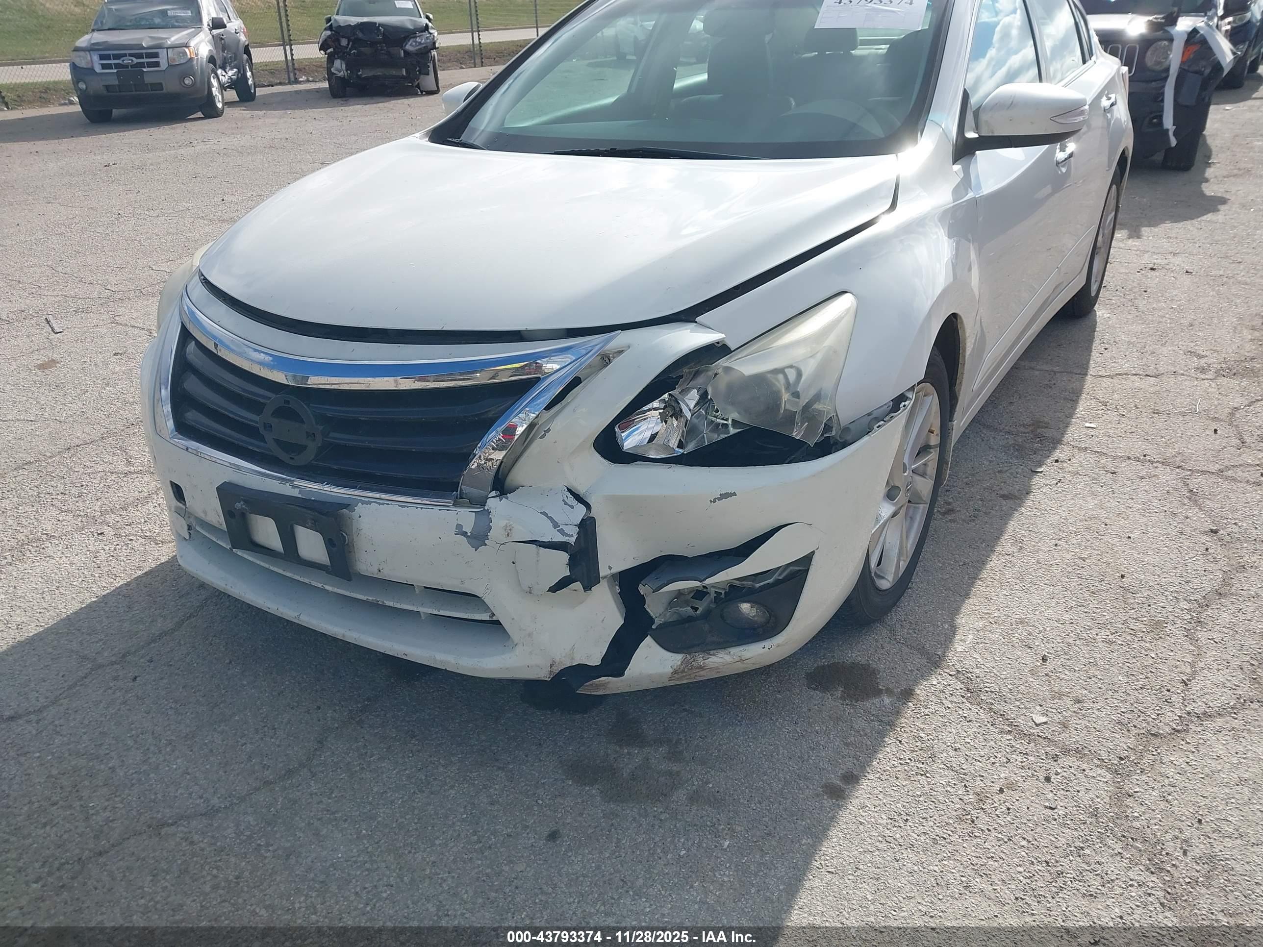 NISSAN ALTIMA image 6