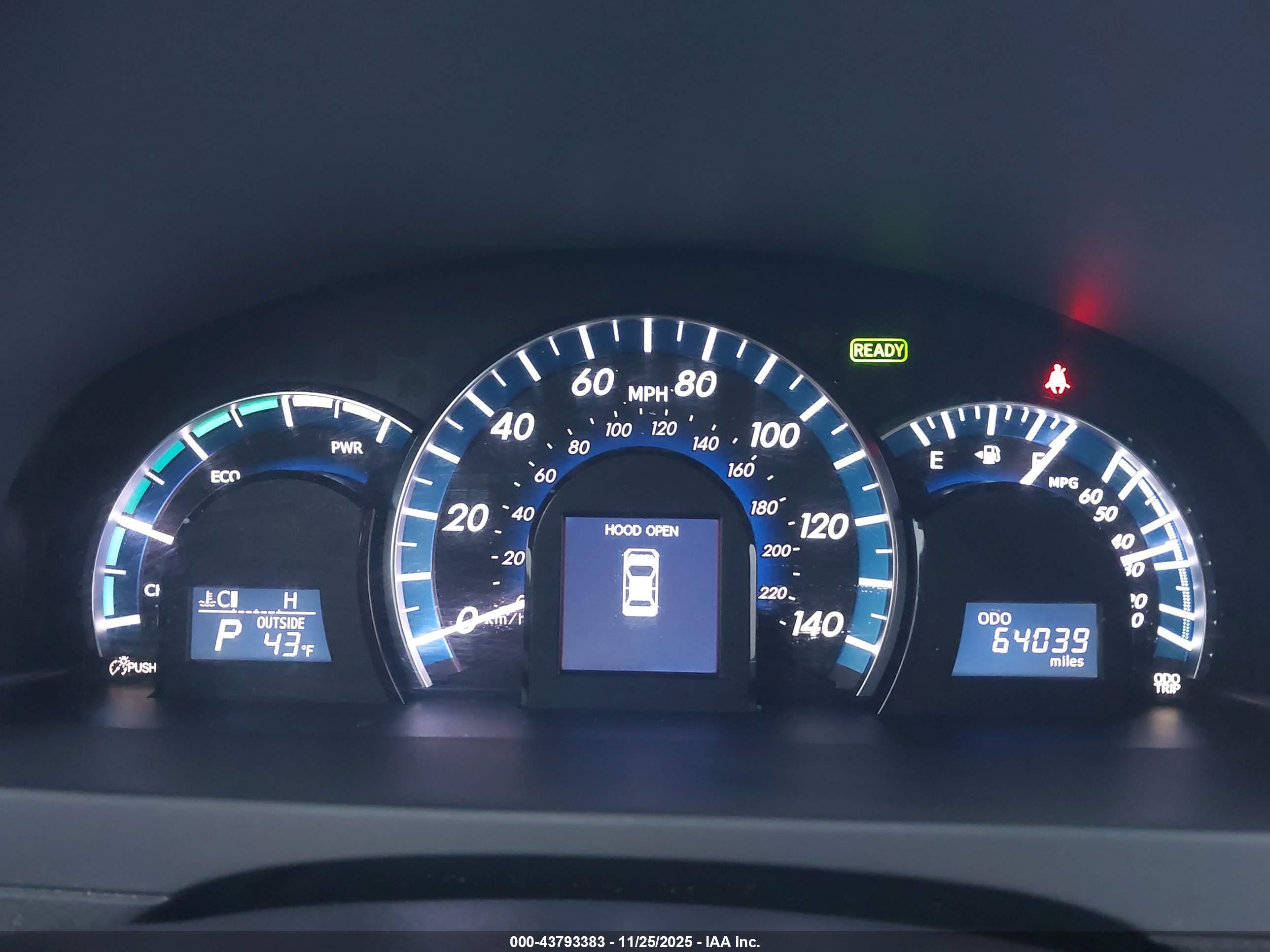 TOYOTA CAMRY image 7